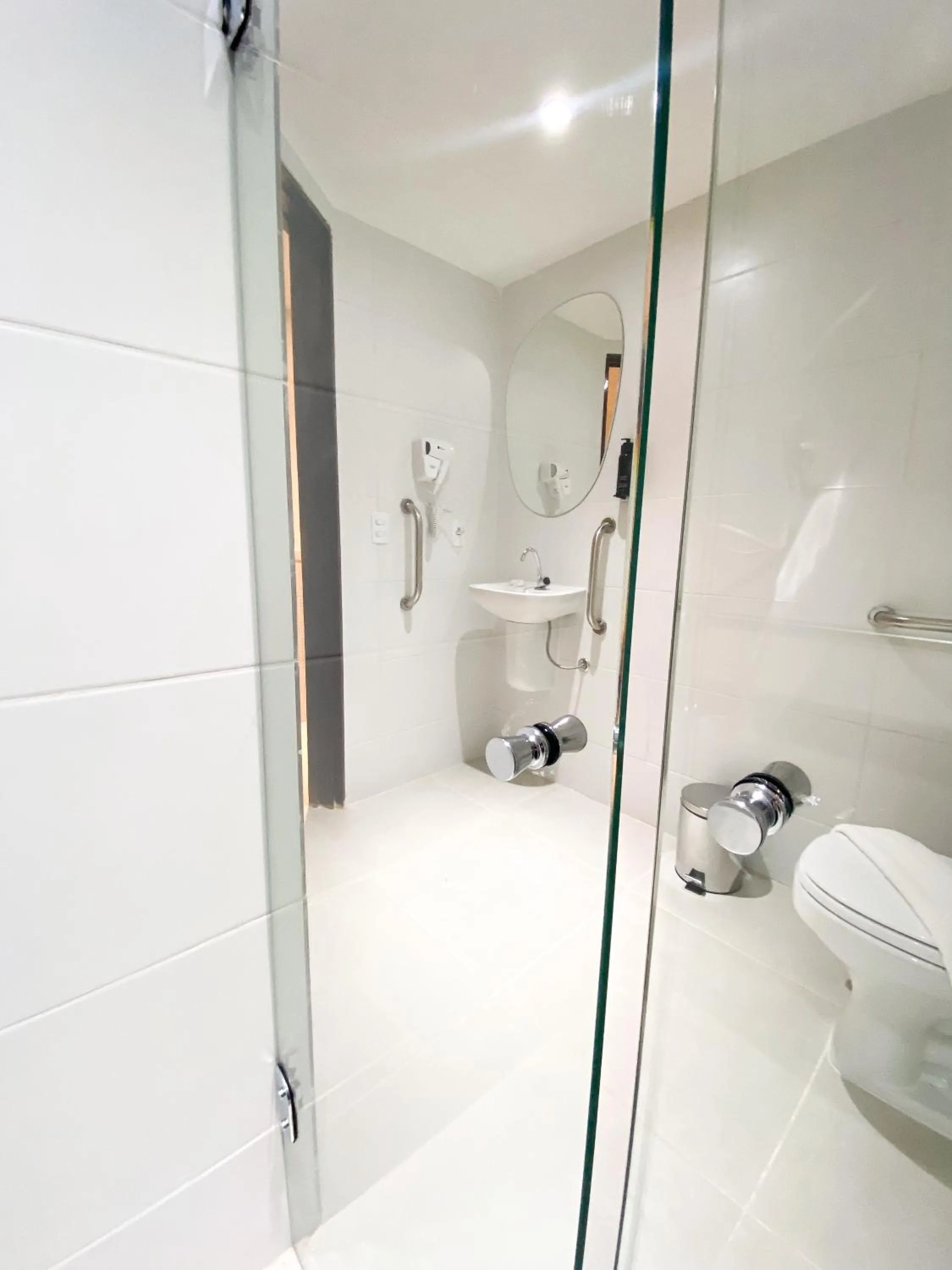 Toilet in Smart Hotel João Pessoa