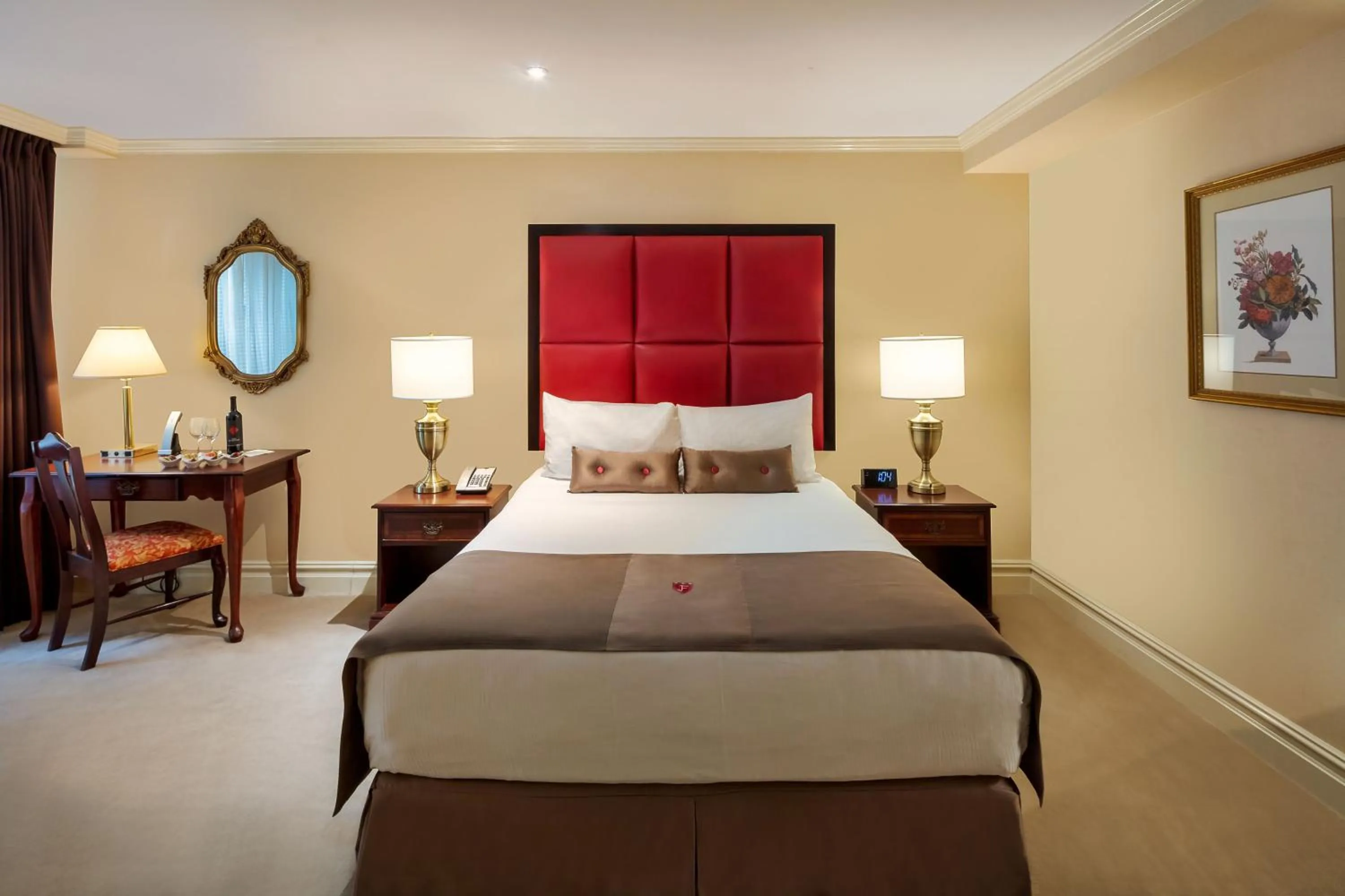 Bed in Fitzpatrick Grand Central