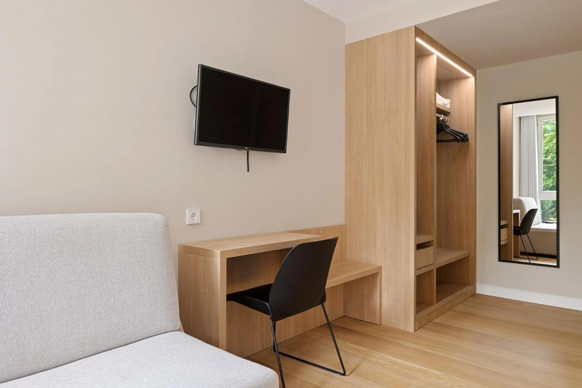 TV and multimedia, Bed in Hotel Venta de Etxalar