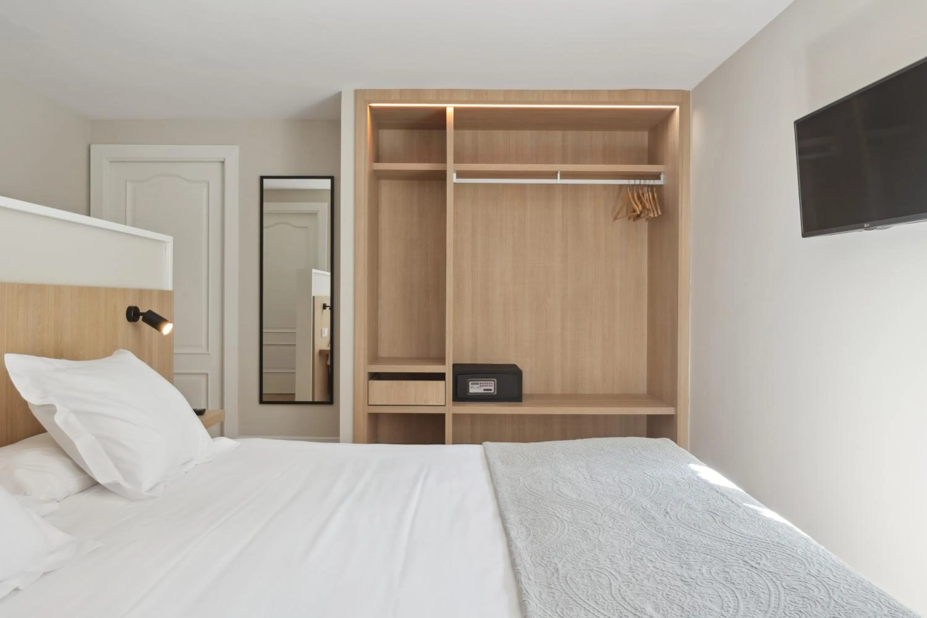 Bed in Hotel Venta de Etxalar