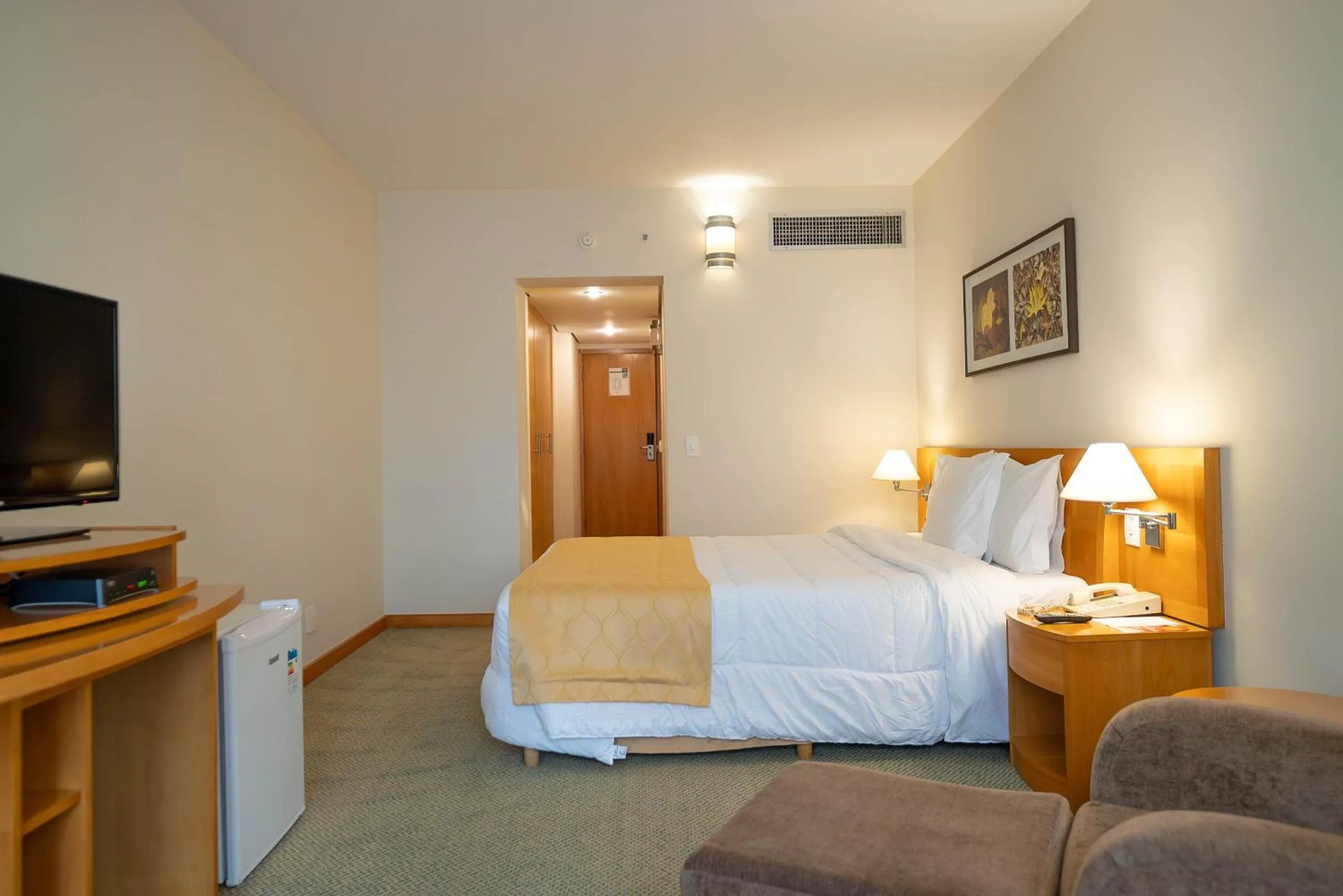 Bed in Sol Alphaville Hotel & Residence