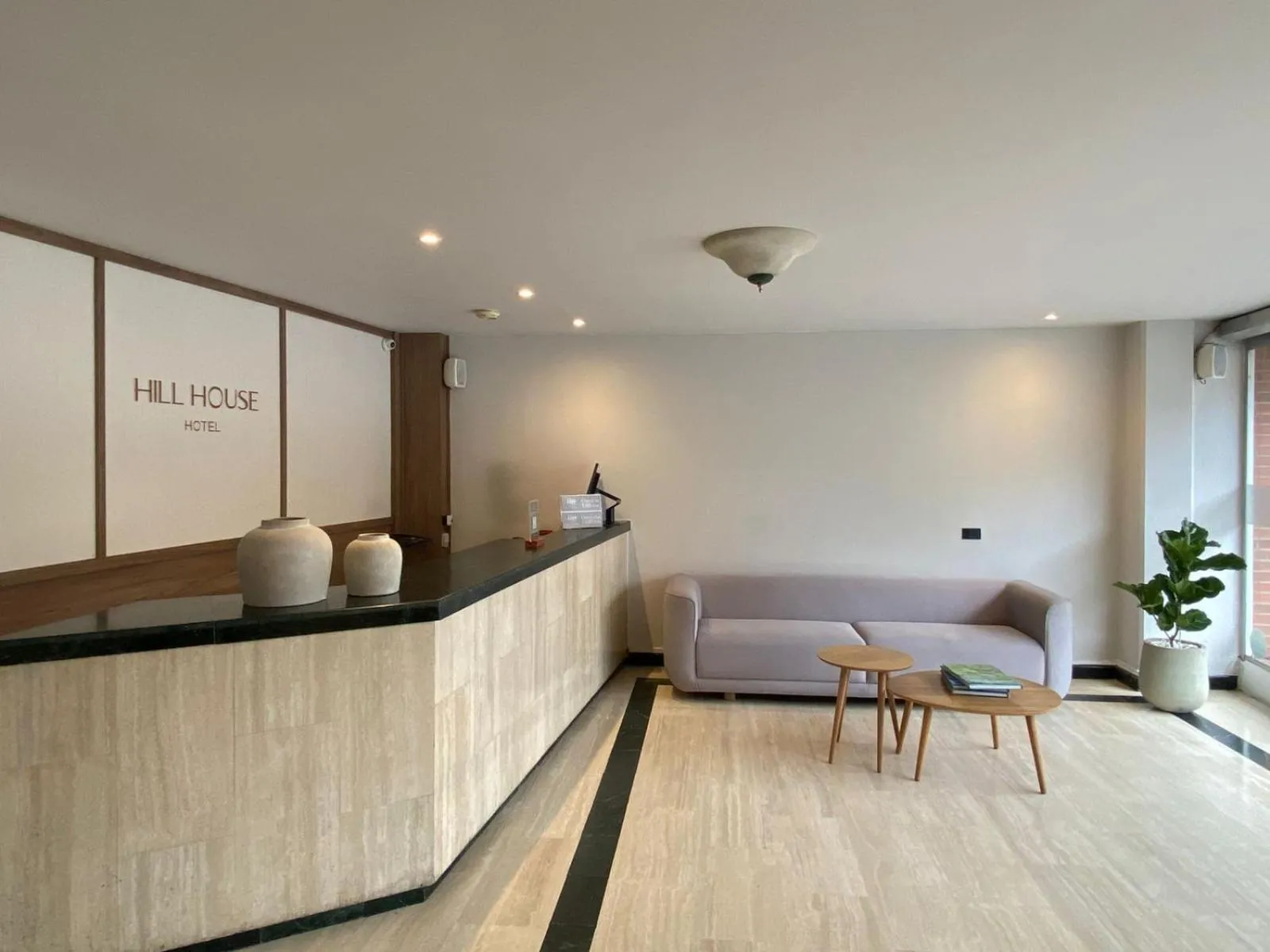 Lobby or reception in Hotel Hill House Usaquén