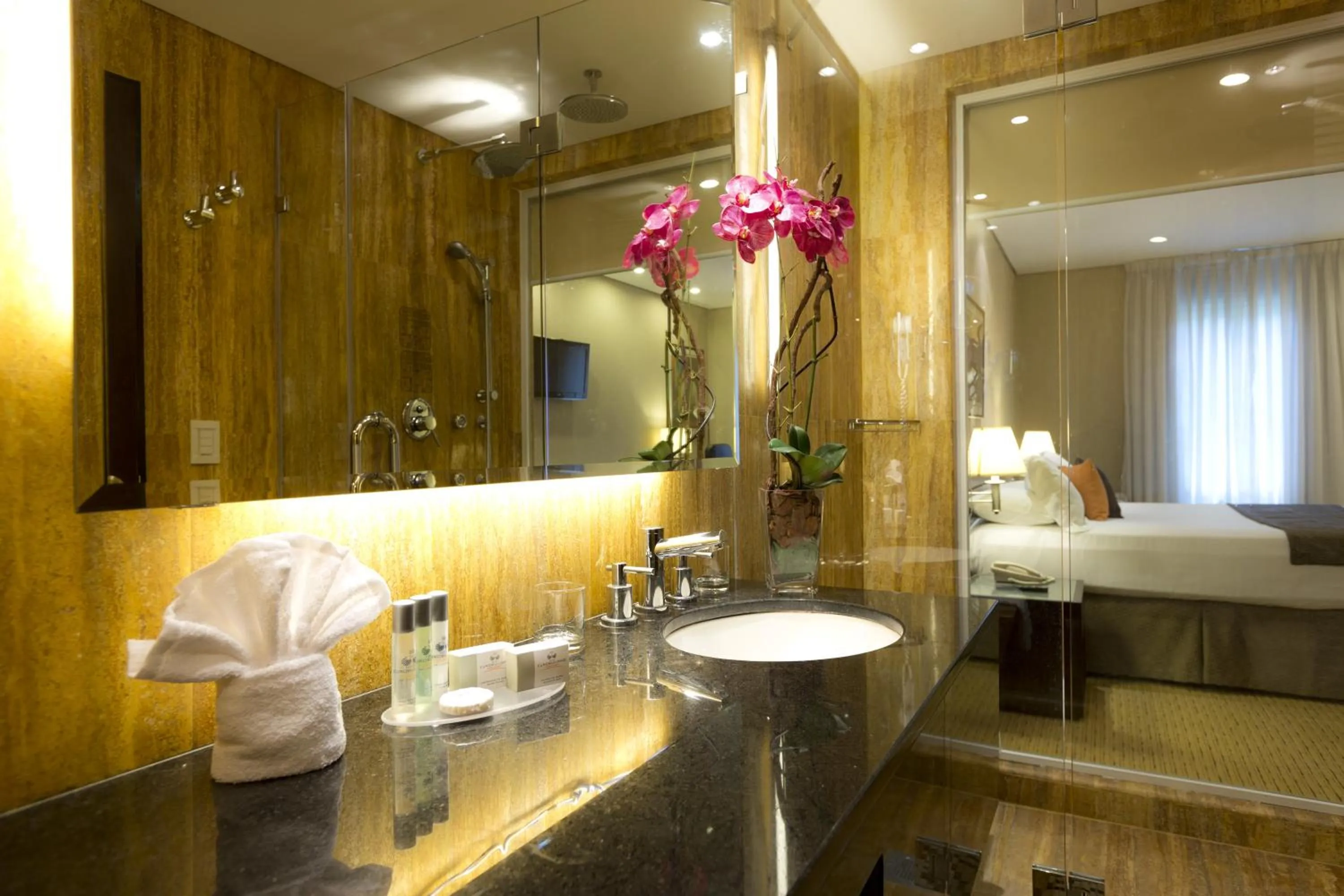 Day, Bed in Eurobuilding Express Maiquetía