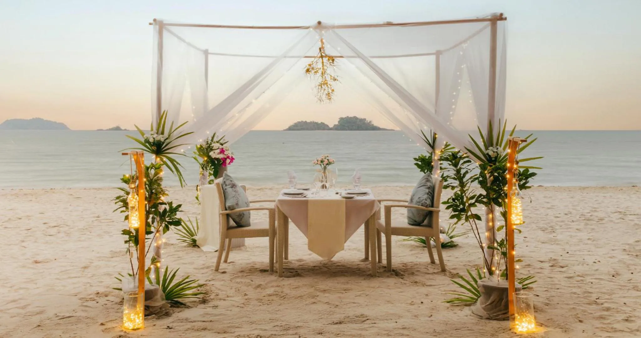 Dining area in The Dewa Koh Chang
