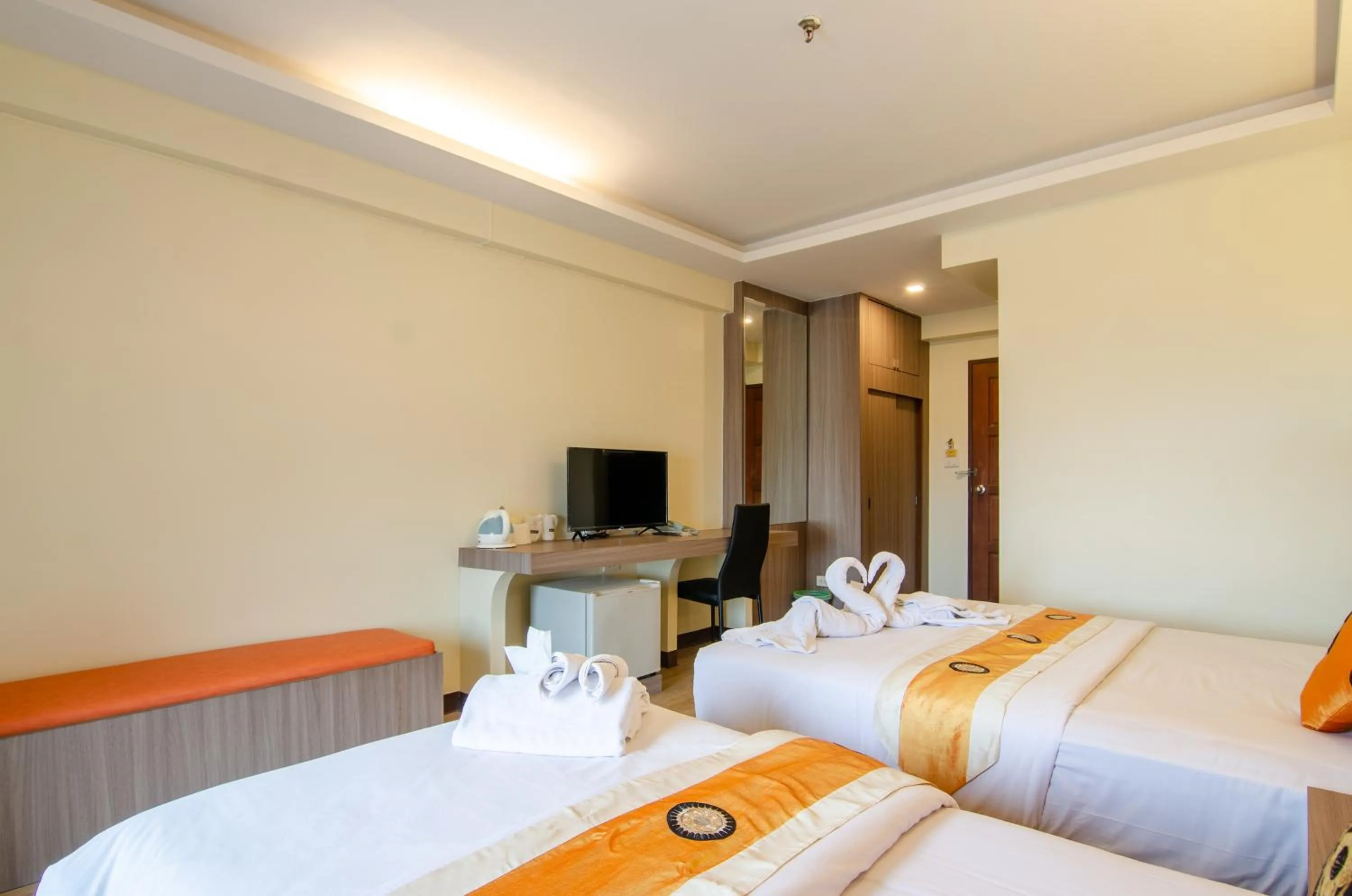 Bedroom, Bed in Tara Lake