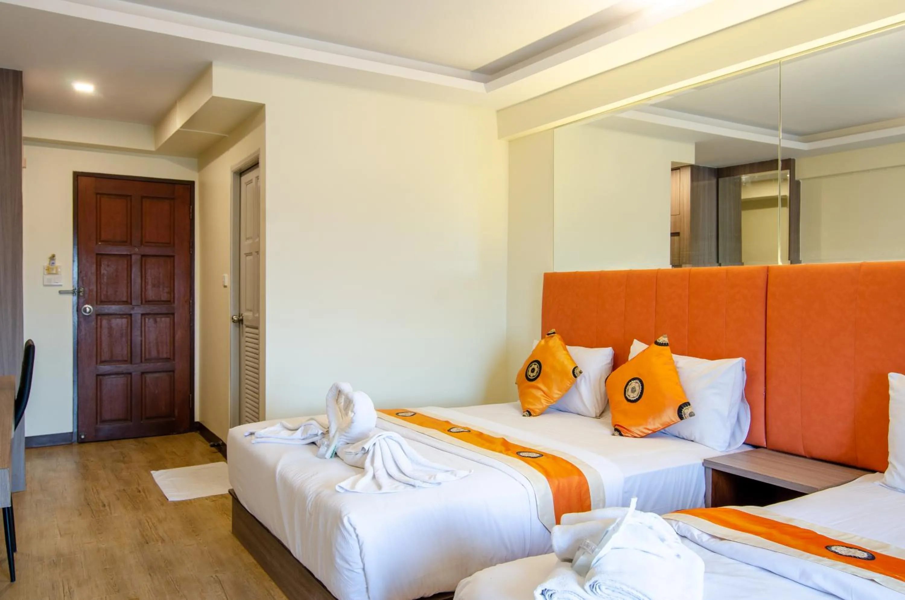 Bedroom, Bed in Tara Lake