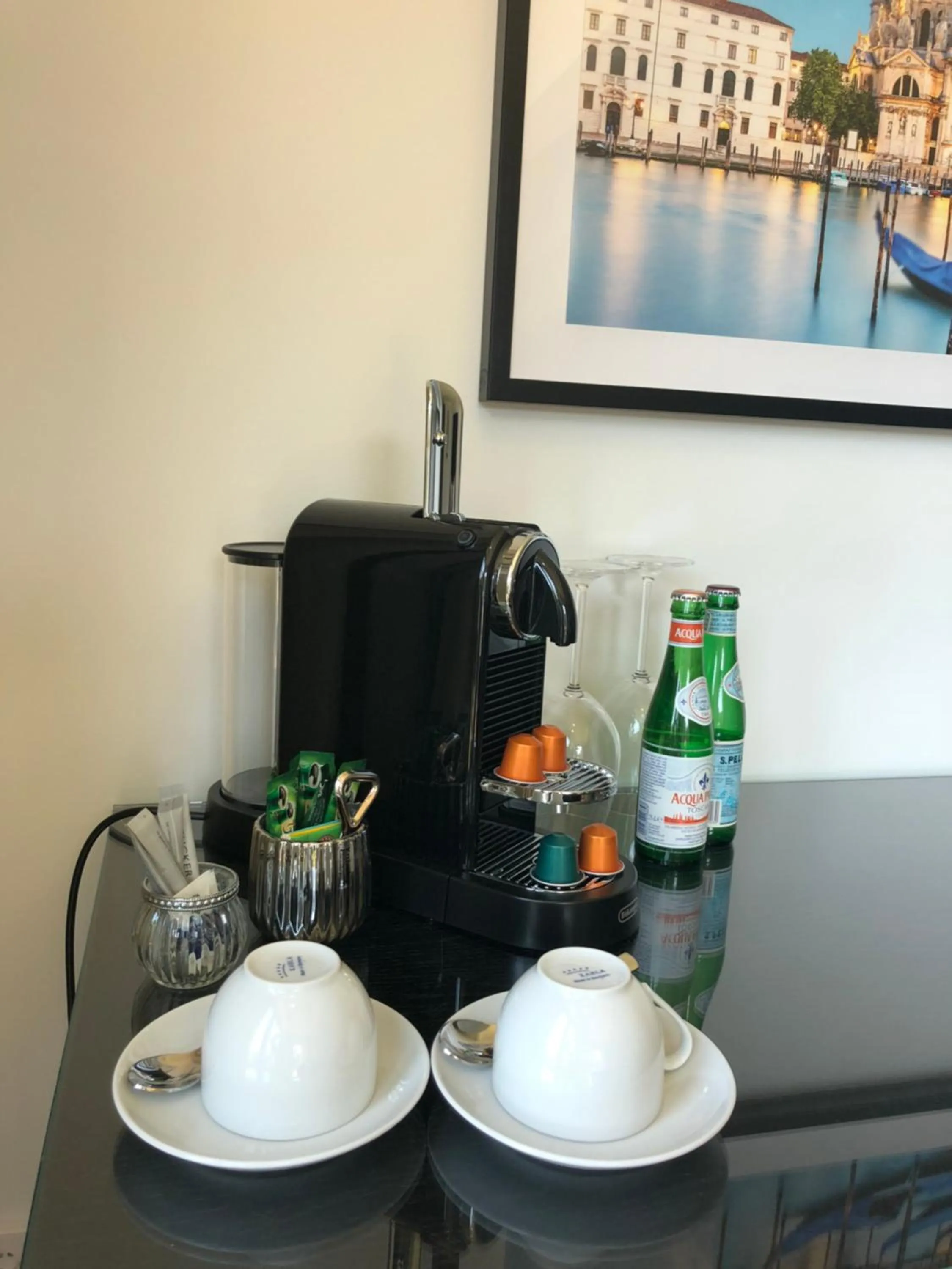 Coffee/tea facilities in Voss Villa