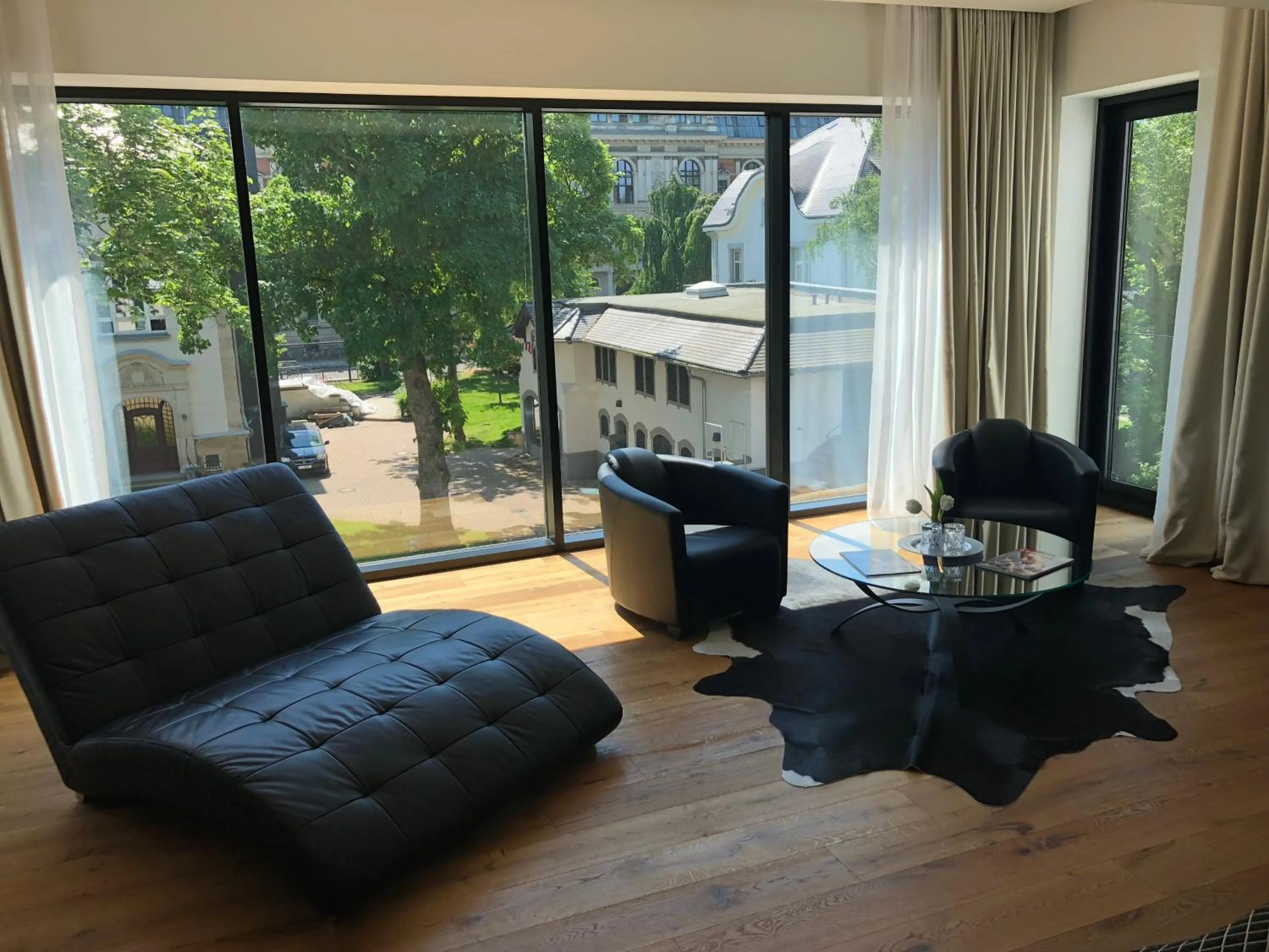 Photo of the whole room in Voss Villa