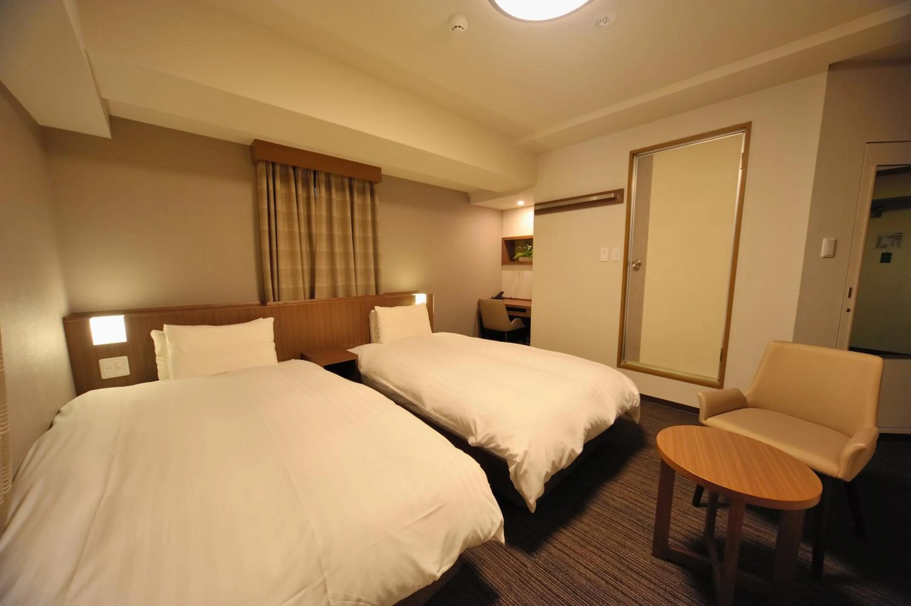 Photo of the whole room, Bed in Dormy Inn Express Meguro Aobadai Hot Spring