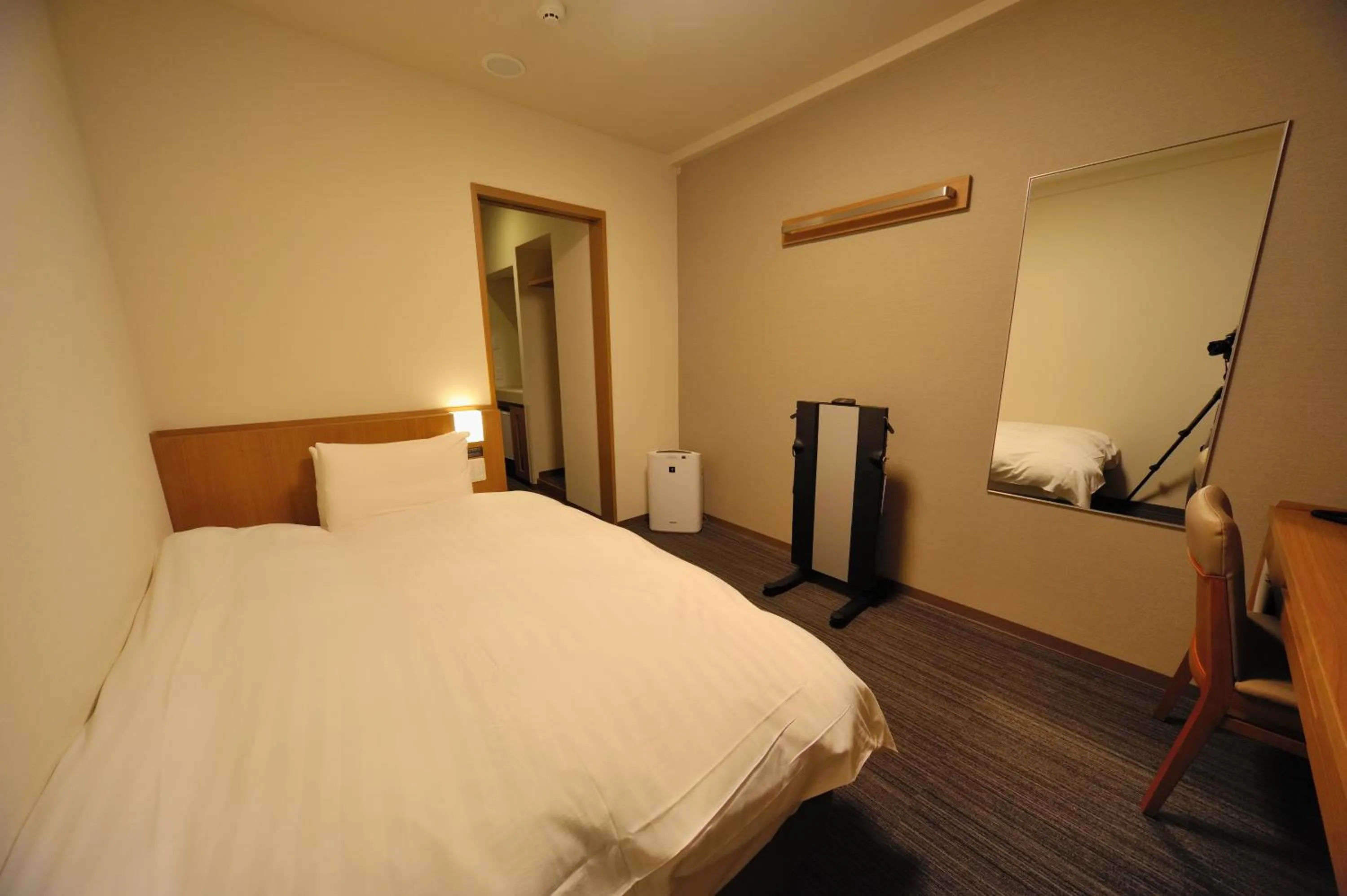 Photo of the whole room, Bed in Dormy Inn Express Meguro Aobadai Hot Spring