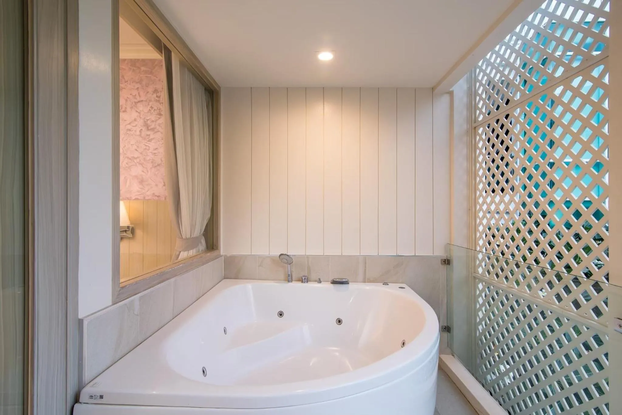 Shower in The Sea Cret Hua Hin