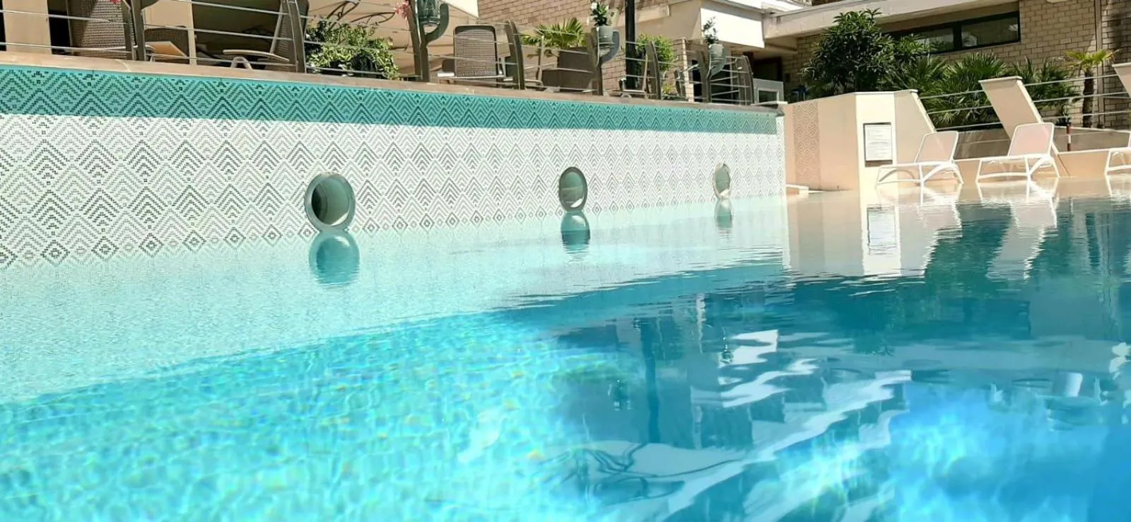 Swimming pool in Grand Hotel Playa