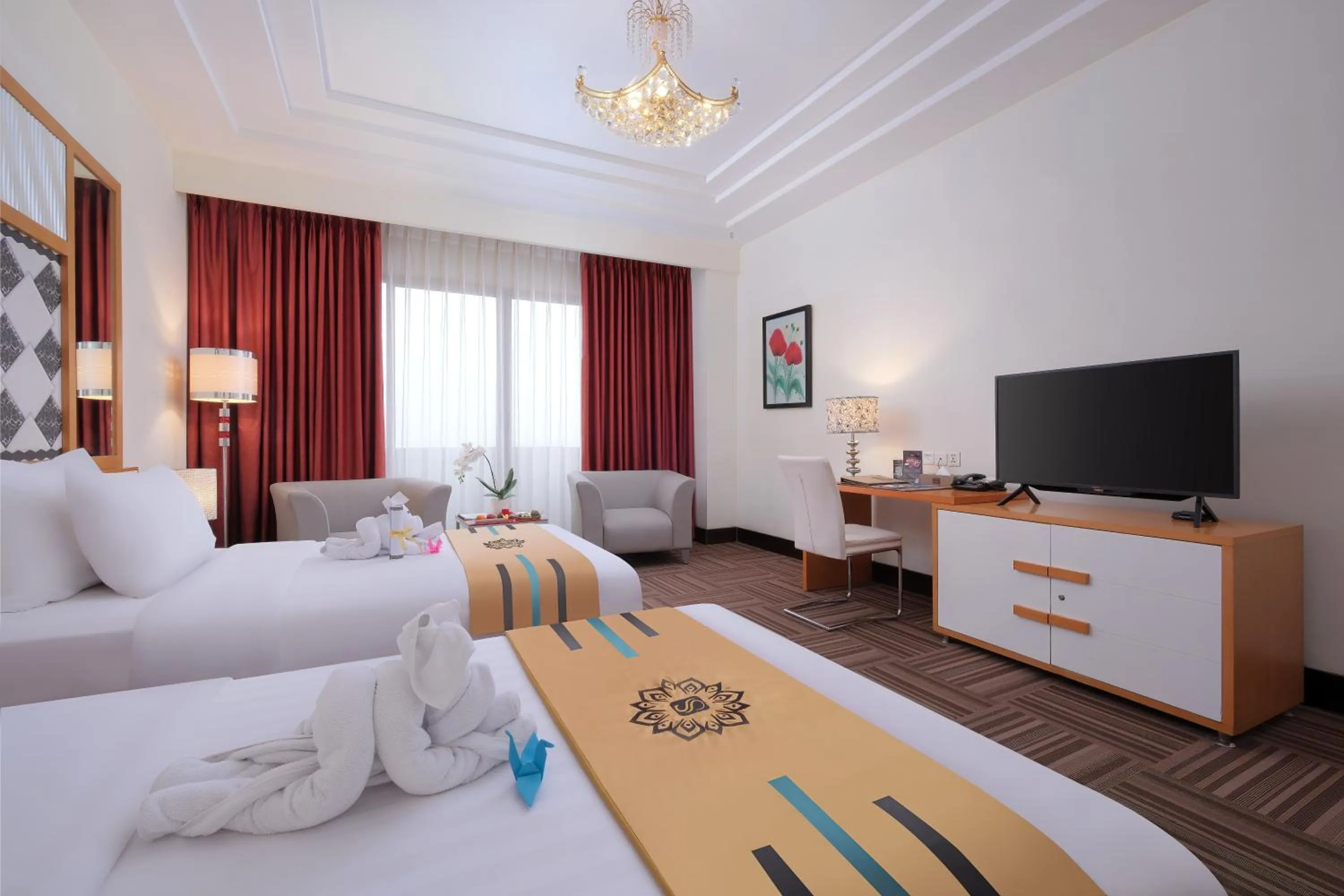 Bed in Merlynn Park Hotel