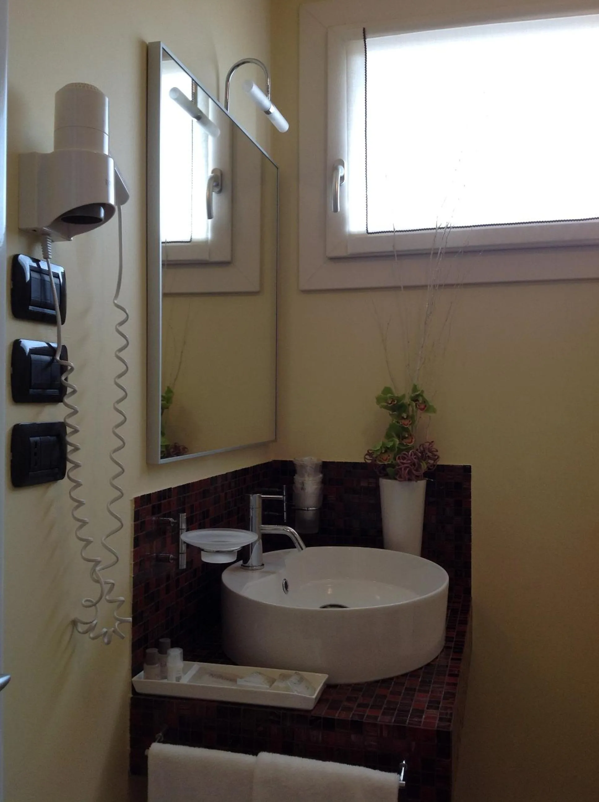 Toilet in Relais Villa Annamaria Bed end Breakfast