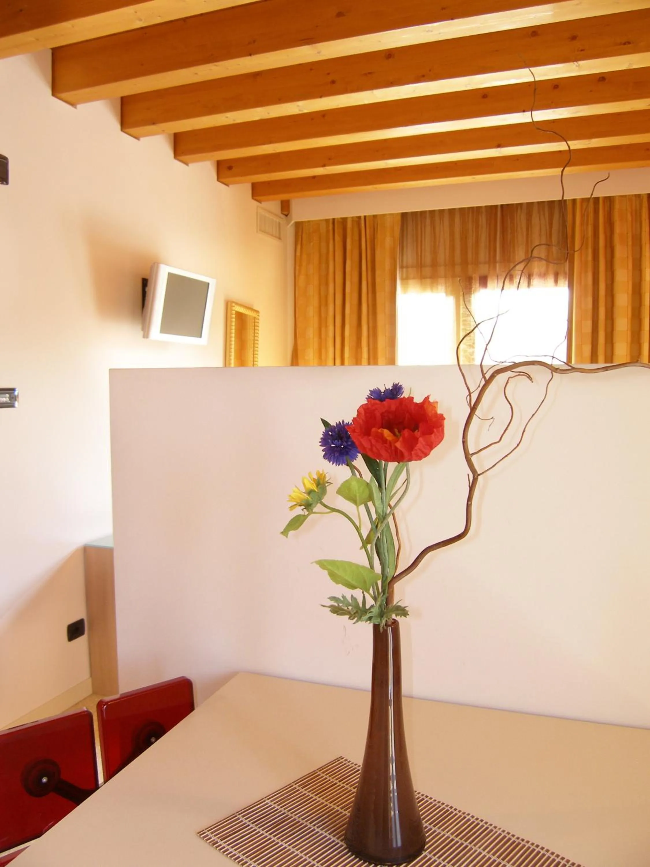 TV and multimedia in Relais Villa Annamaria Bed end Breakfast