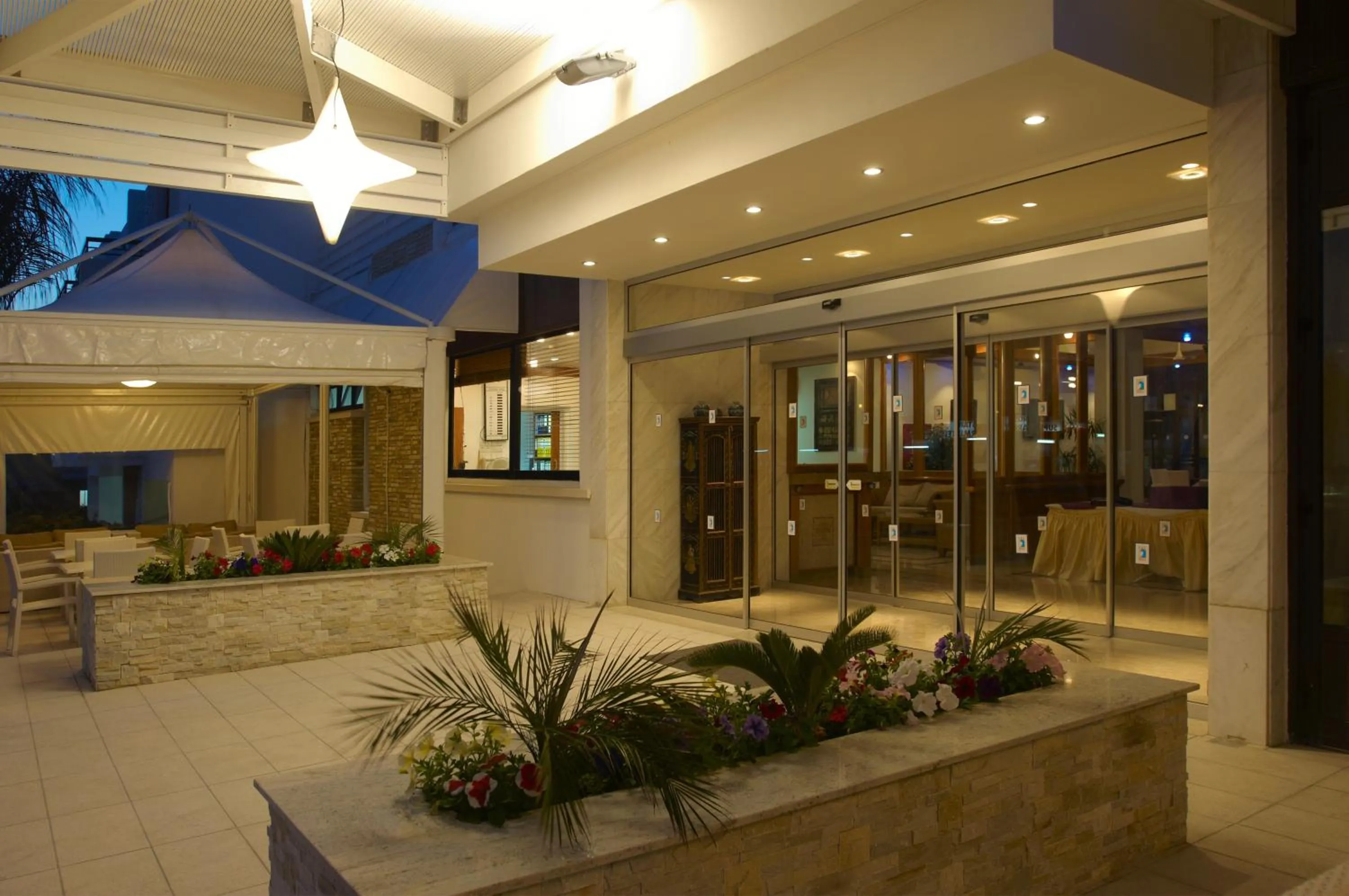 Facade/entrance in Senator Hotel Apartments - Adults Only