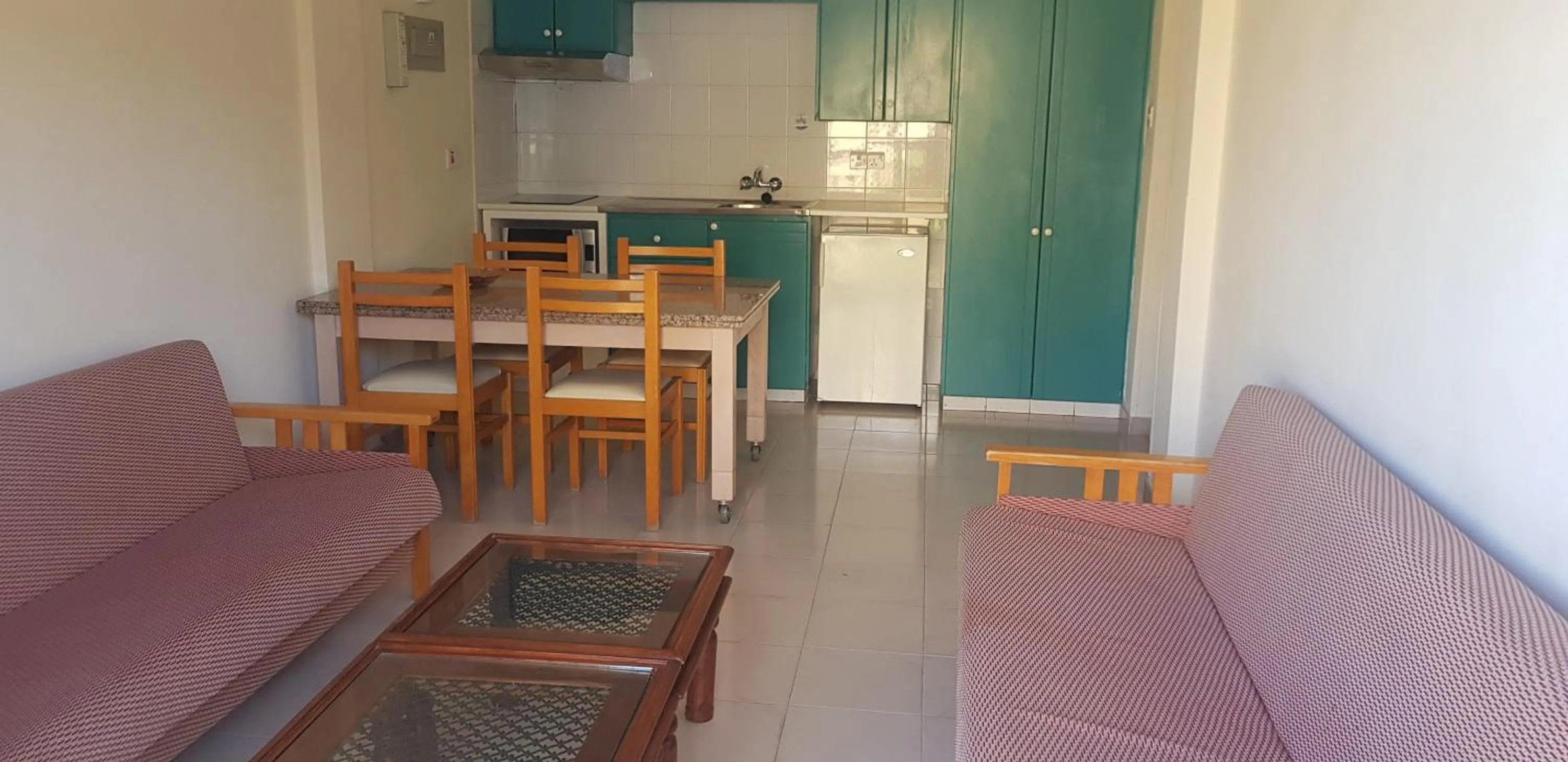 Living room in Senator Hotel Apartments - Adults Only