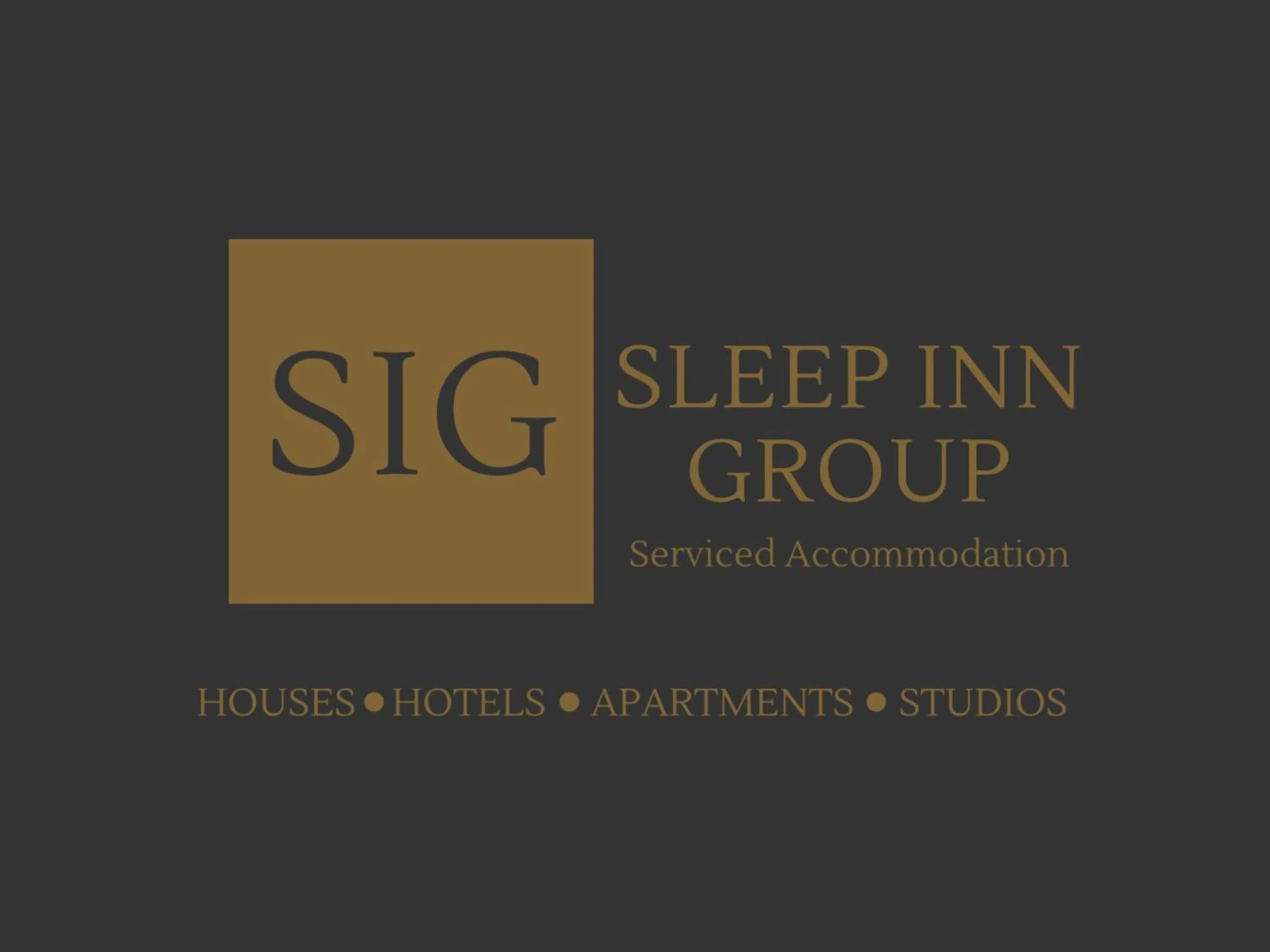 Logo/Certificate/Sign in Crows Hotel