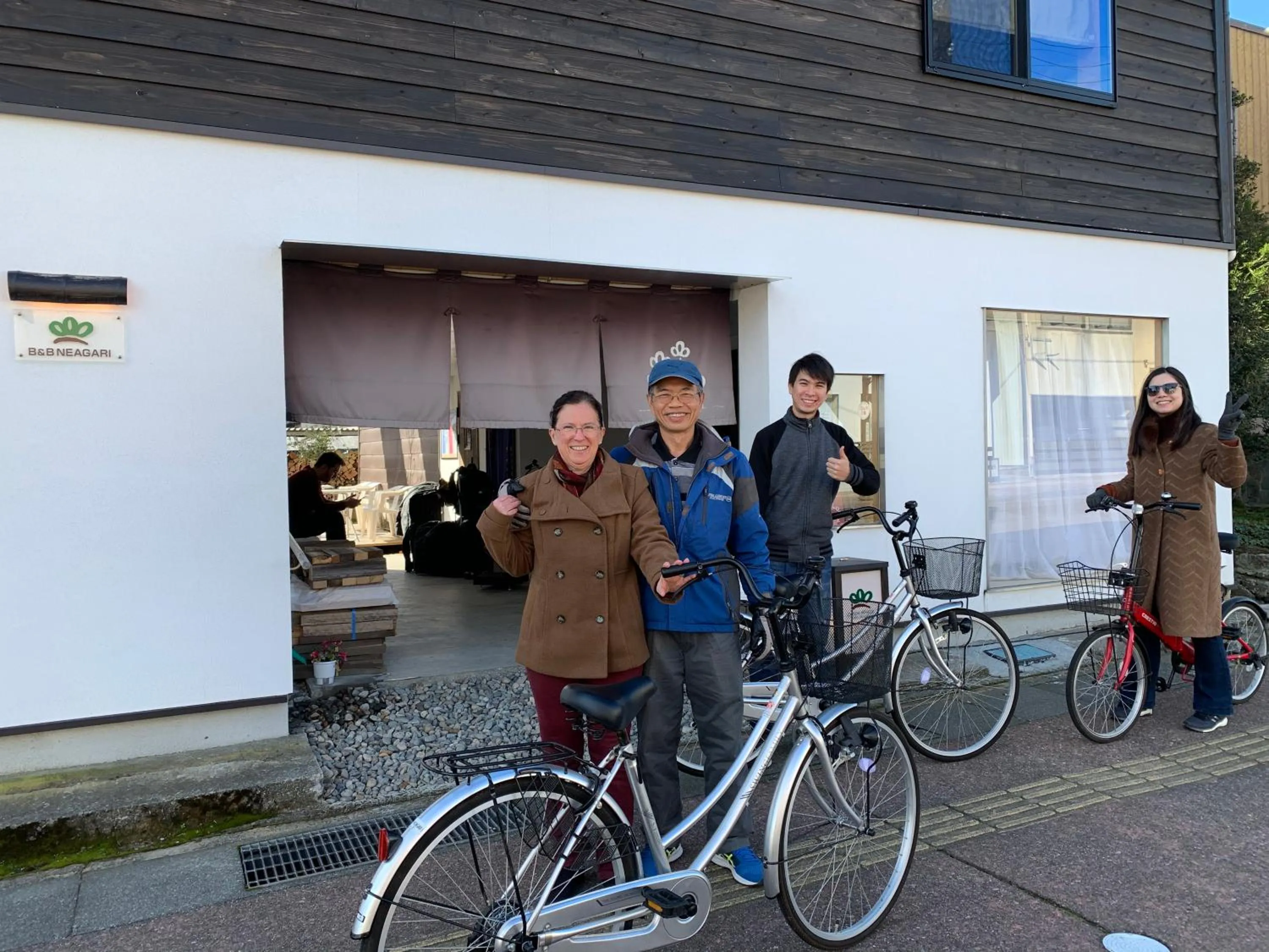 group of guests in B&B Neagari