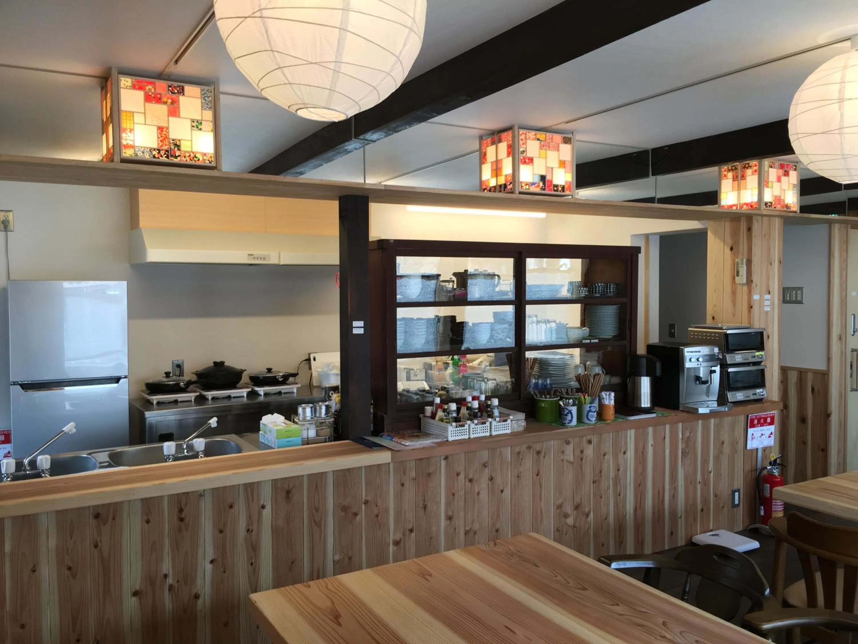 Communal kitchen in B&B Neagari