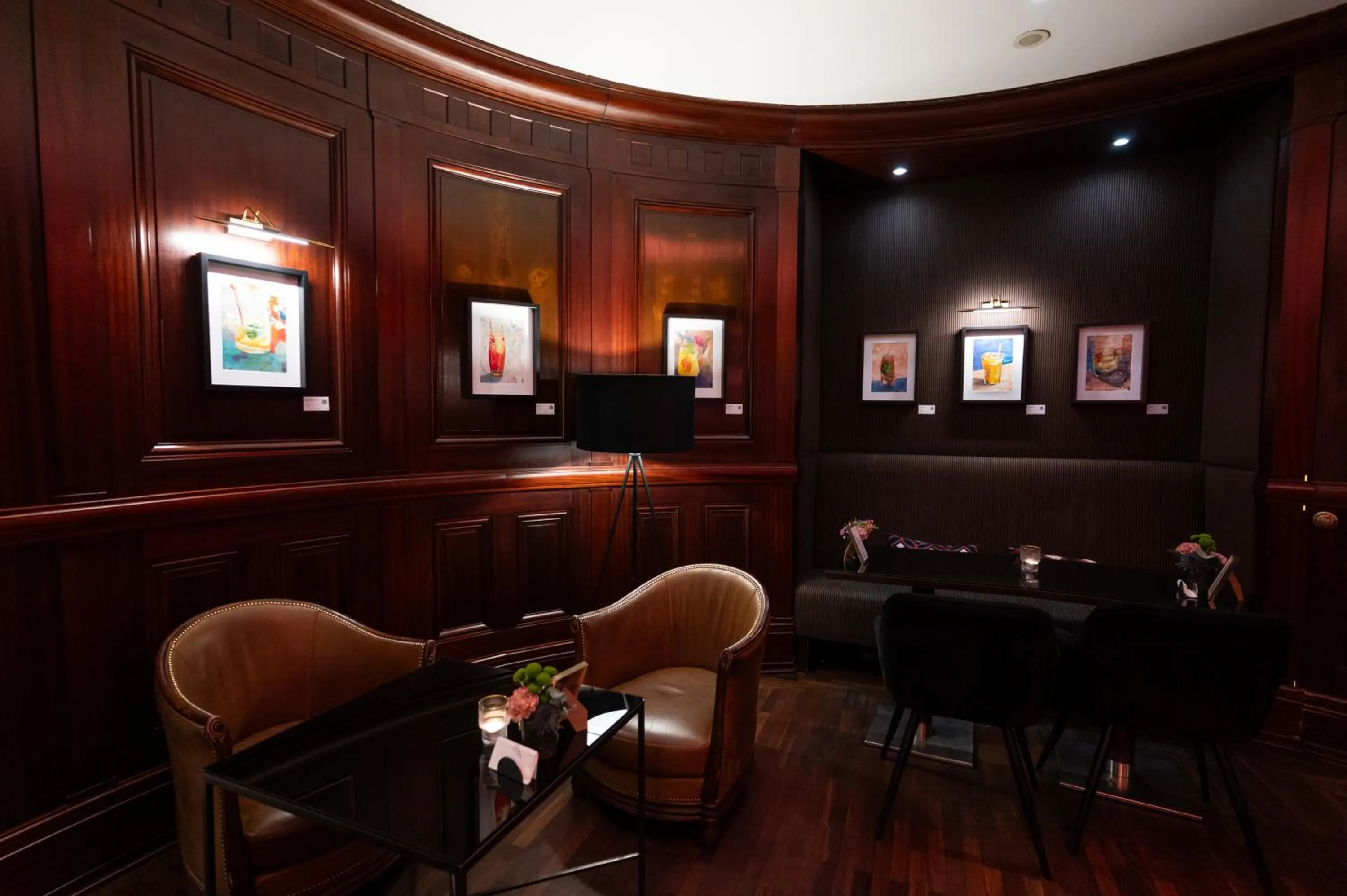 Lounge or bar in Hôtel Pont Royal Paris