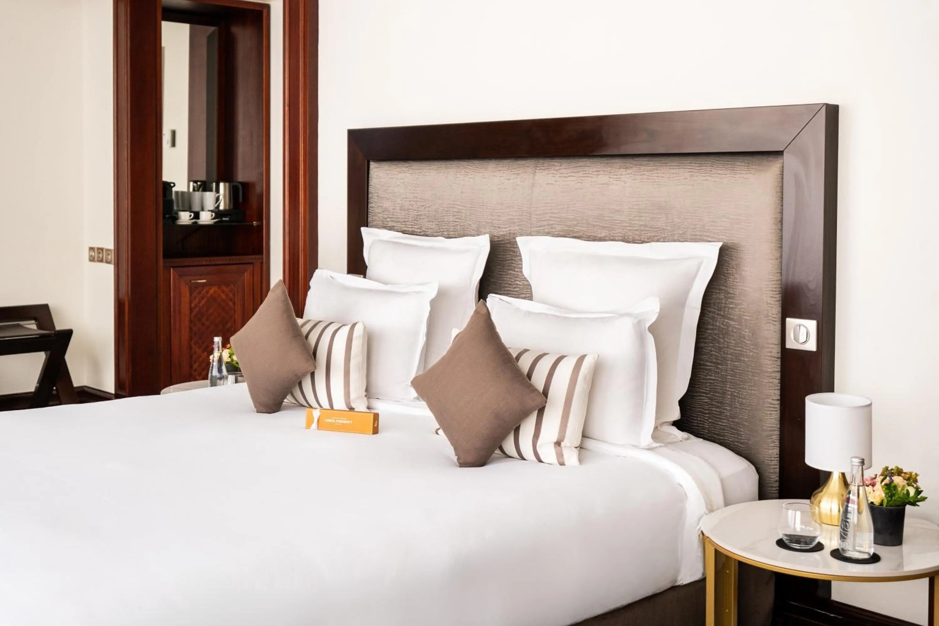 Bed in Hôtel Pont Royal Paris