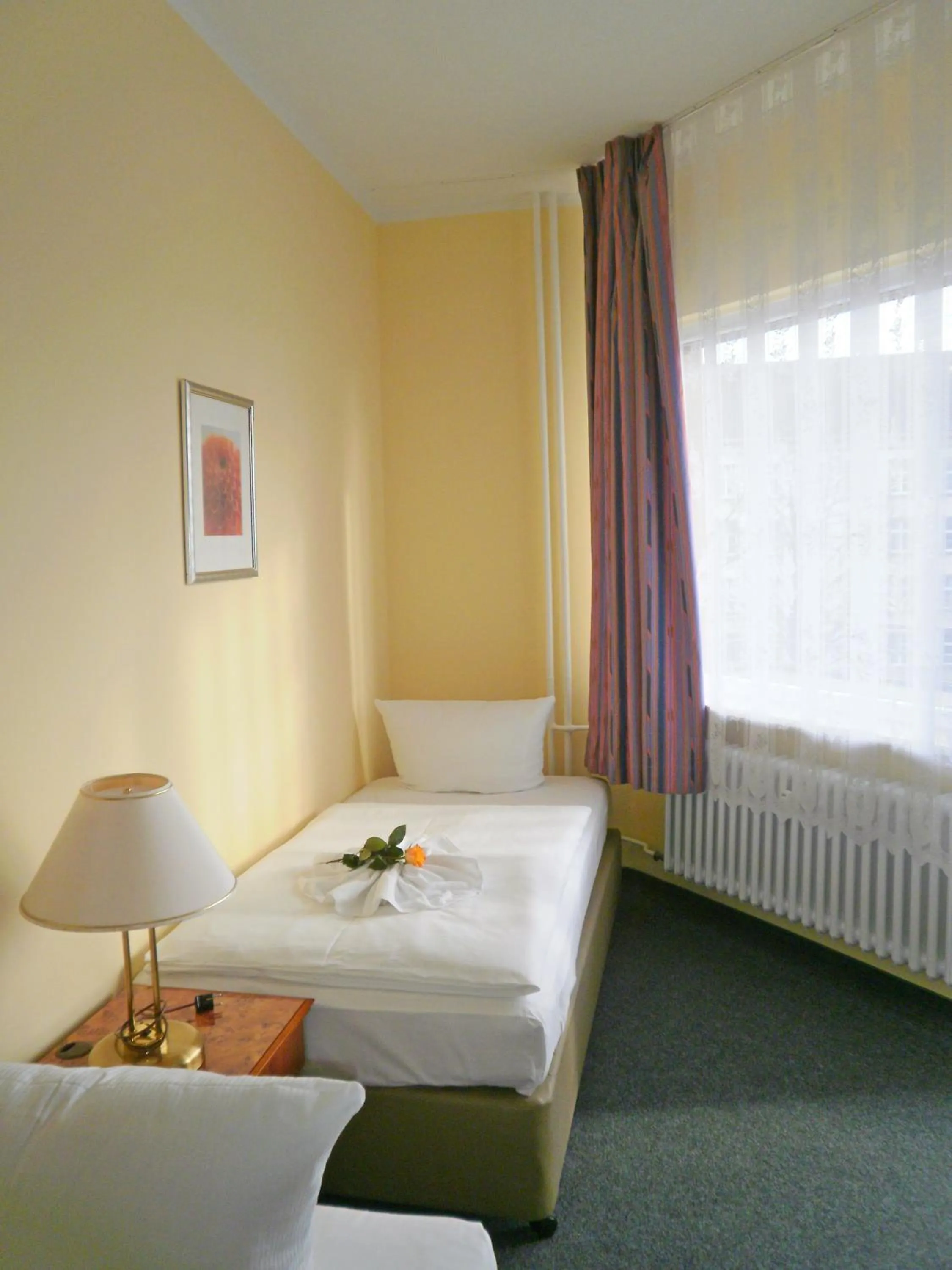 Bed in Hotel Amadeus Central