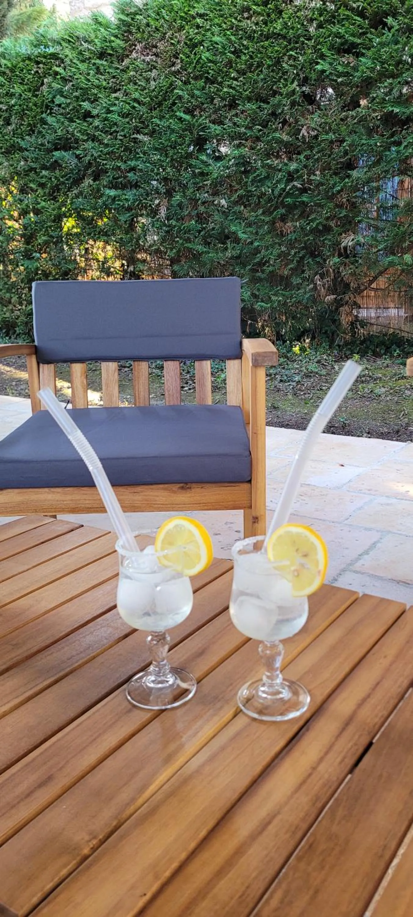 Patio in B&B Des Histoires d'Anges - Côté Jardin - Accueil Vélo