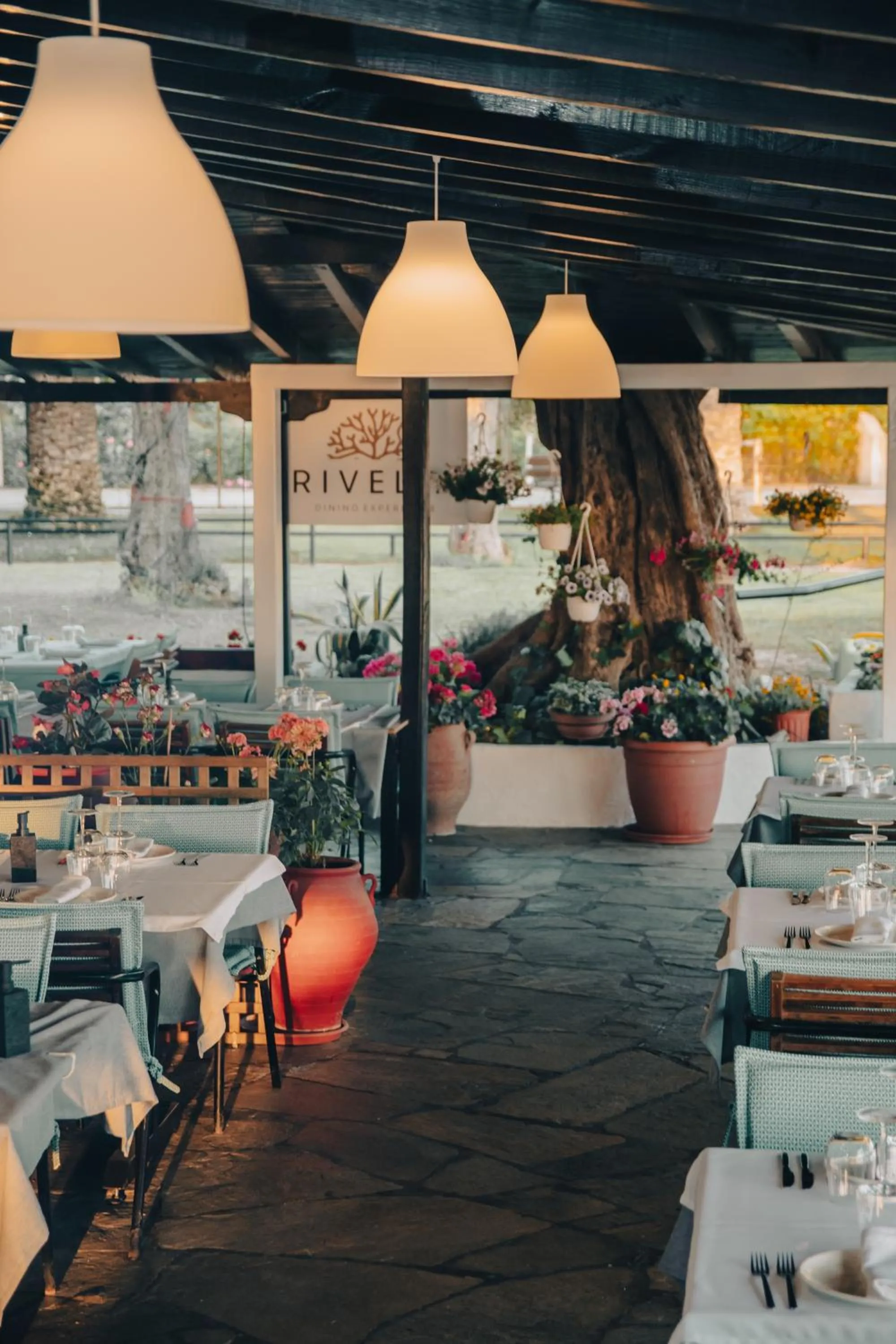 Restaurant/places to eat in Camping Castello