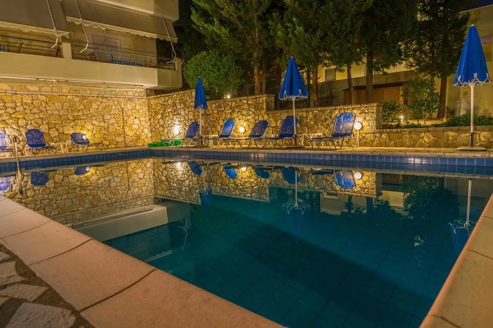 Geni Garden Apartments