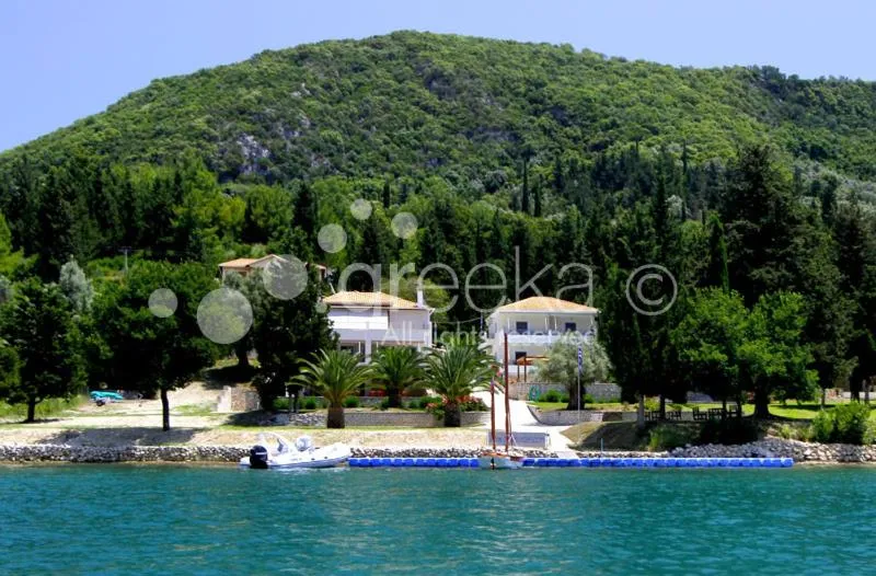 Geni Garden Apartments