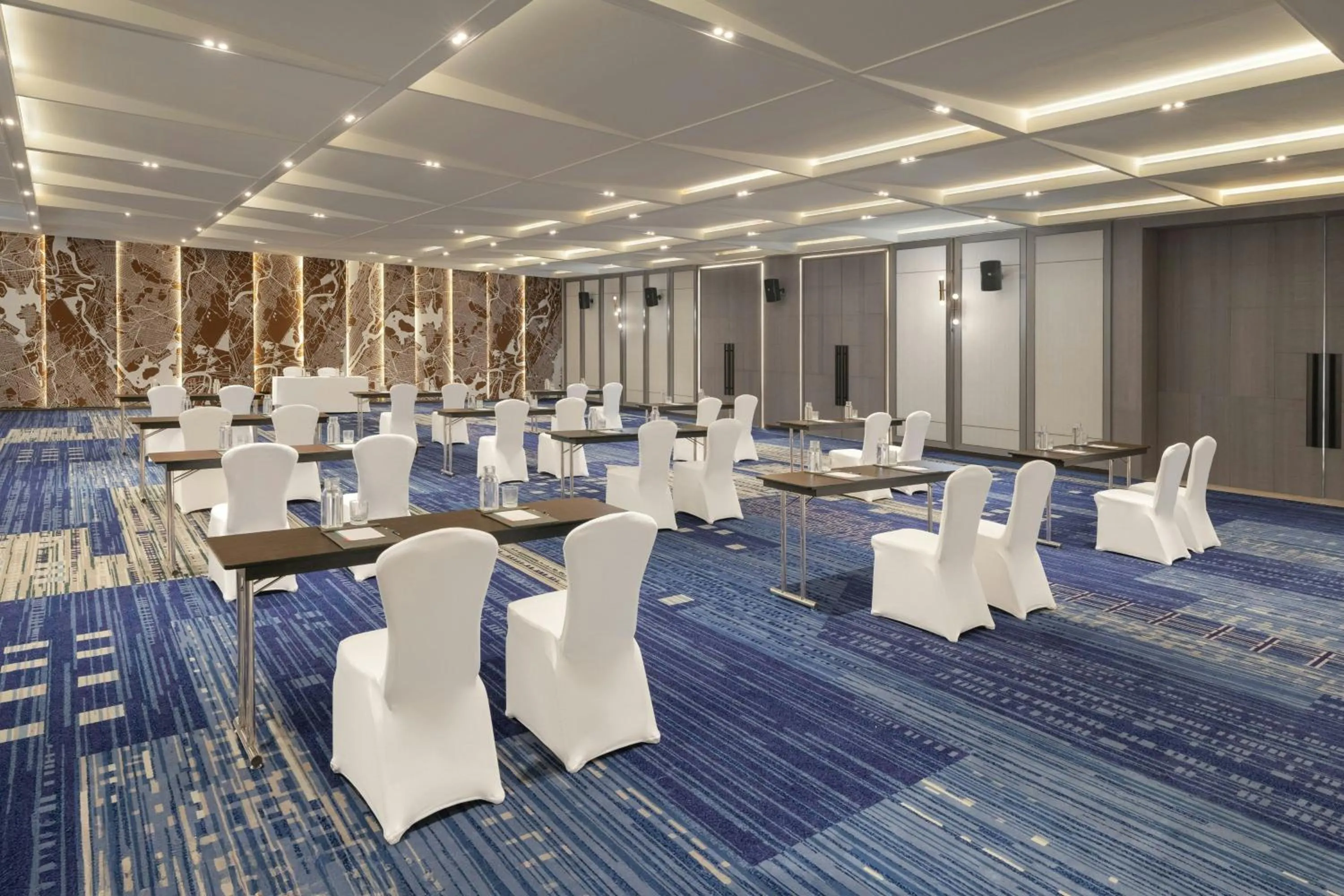 Meeting/conference room in Le Meridien Ahmedabad
