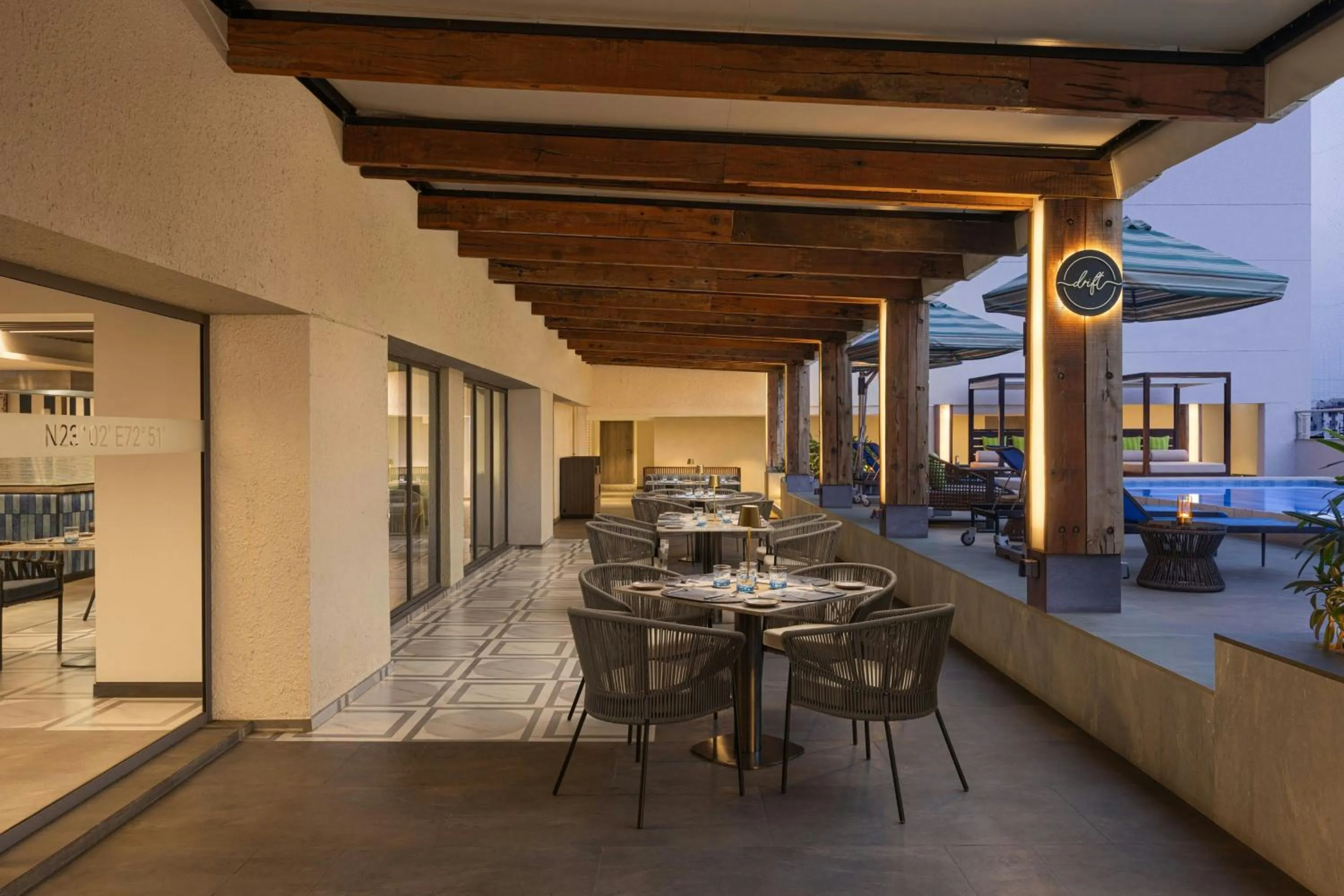 Restaurant/places to eat in Le Meridien Ahmedabad