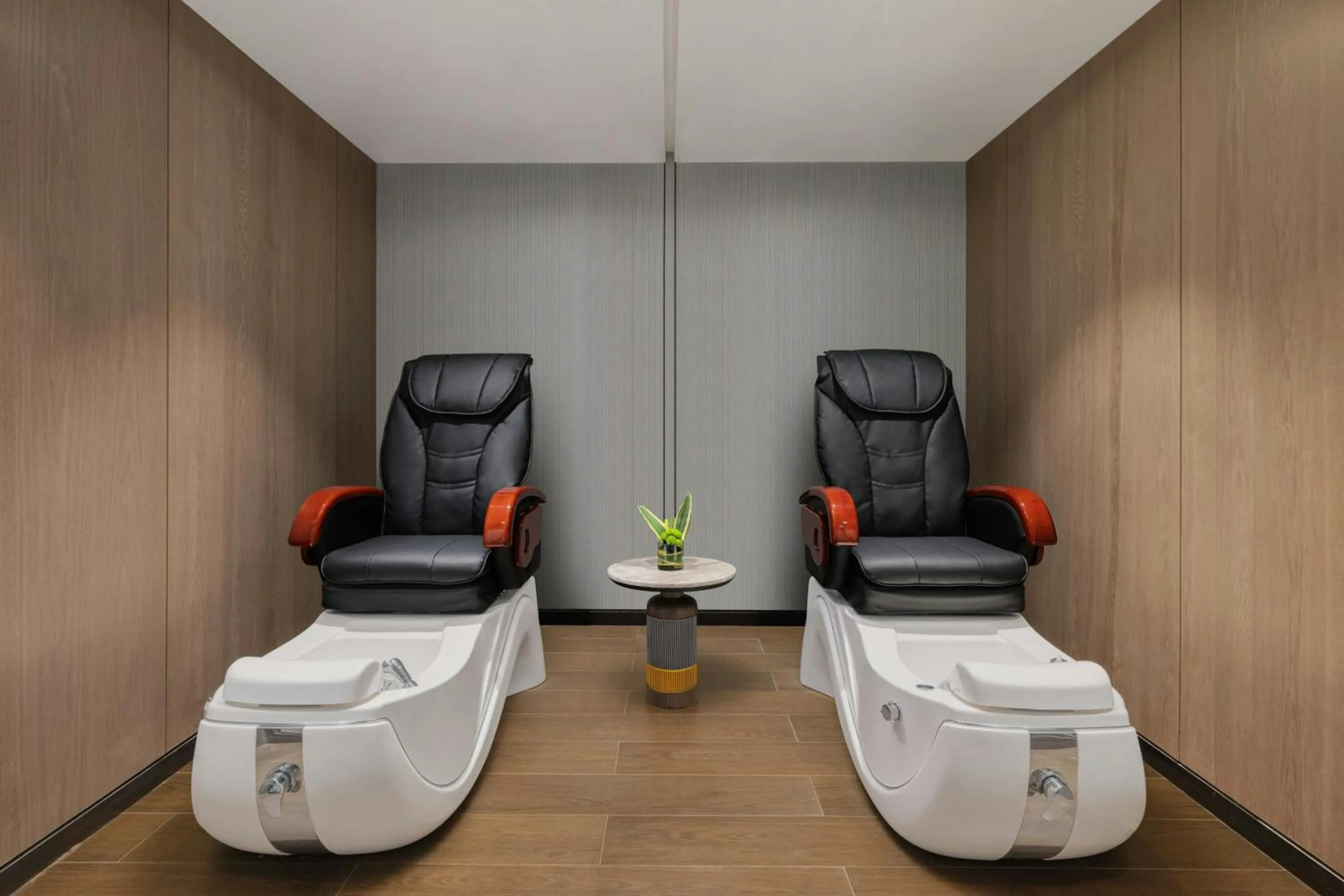 Spa and wellness centre/facilities in Le Meridien Ahmedabad