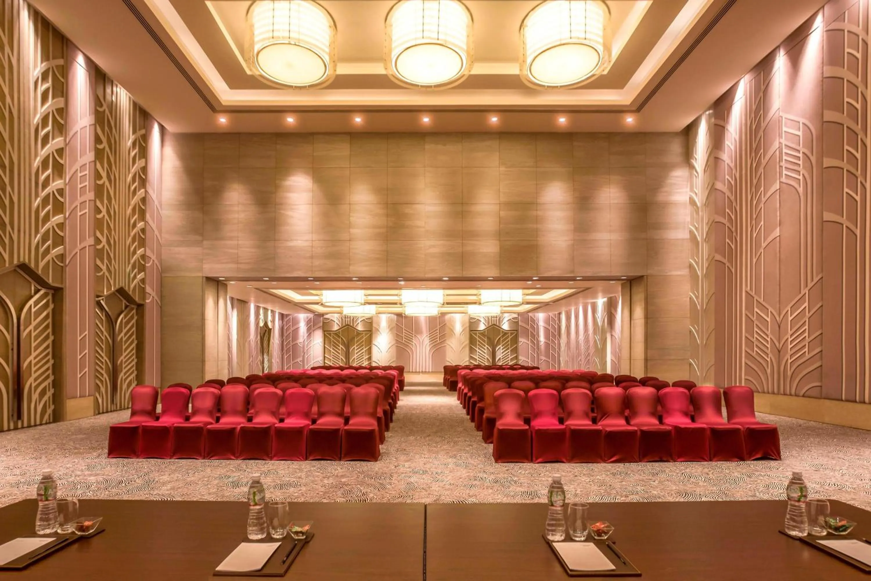 Entertainment in Courtyard by Marriott Ahmedabad