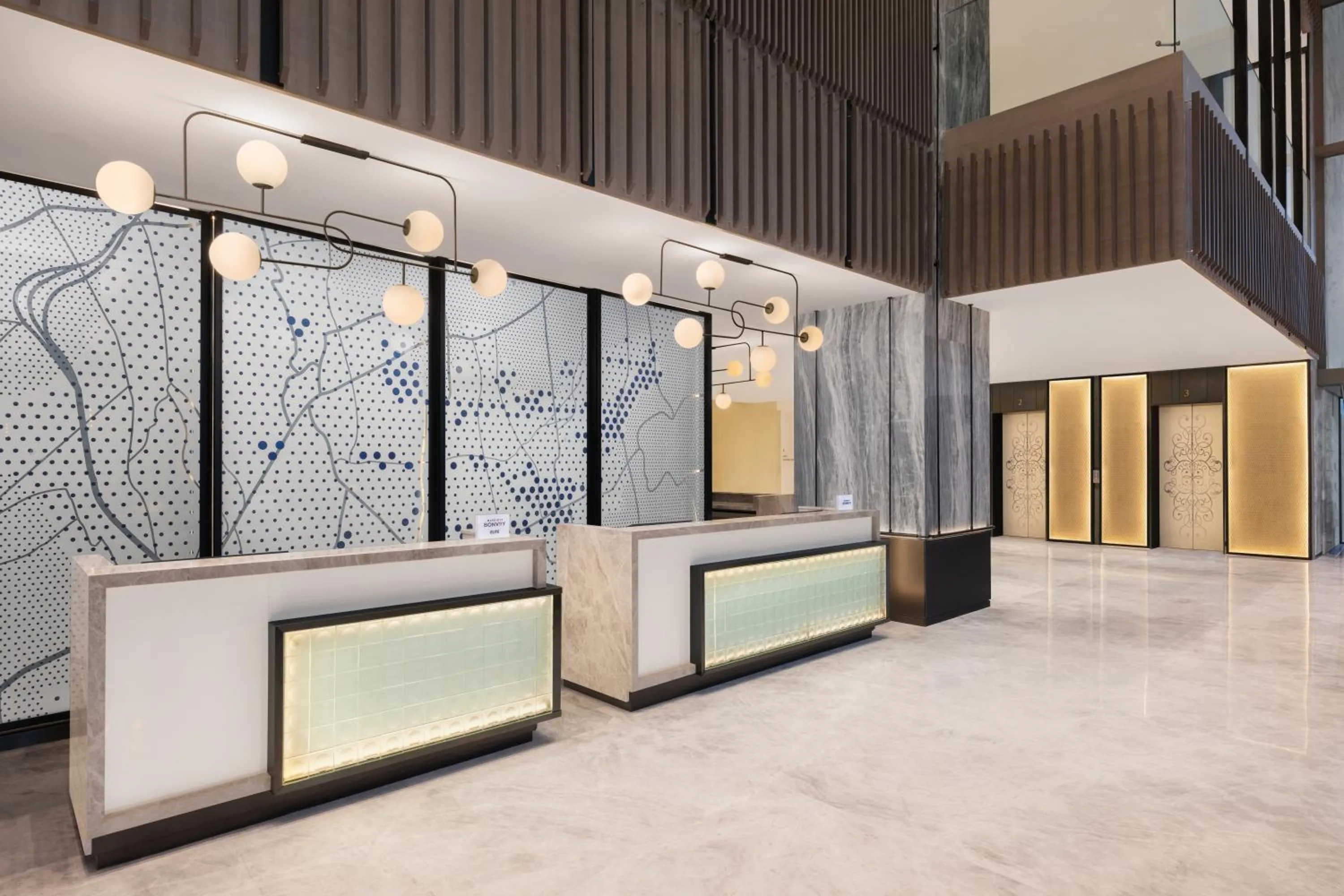 Lobby or reception in Le Meridien Ahmedabad