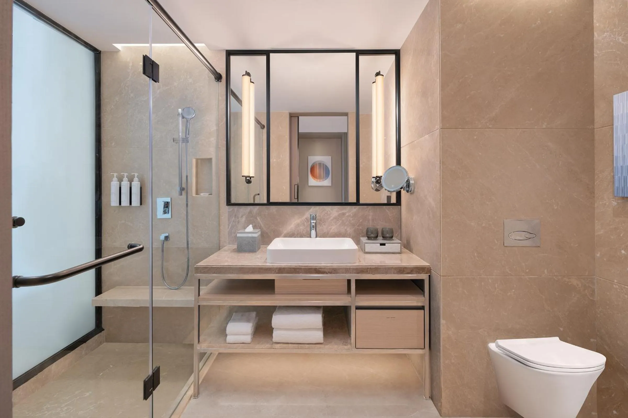 Shower in Le Meridien Ahmedabad