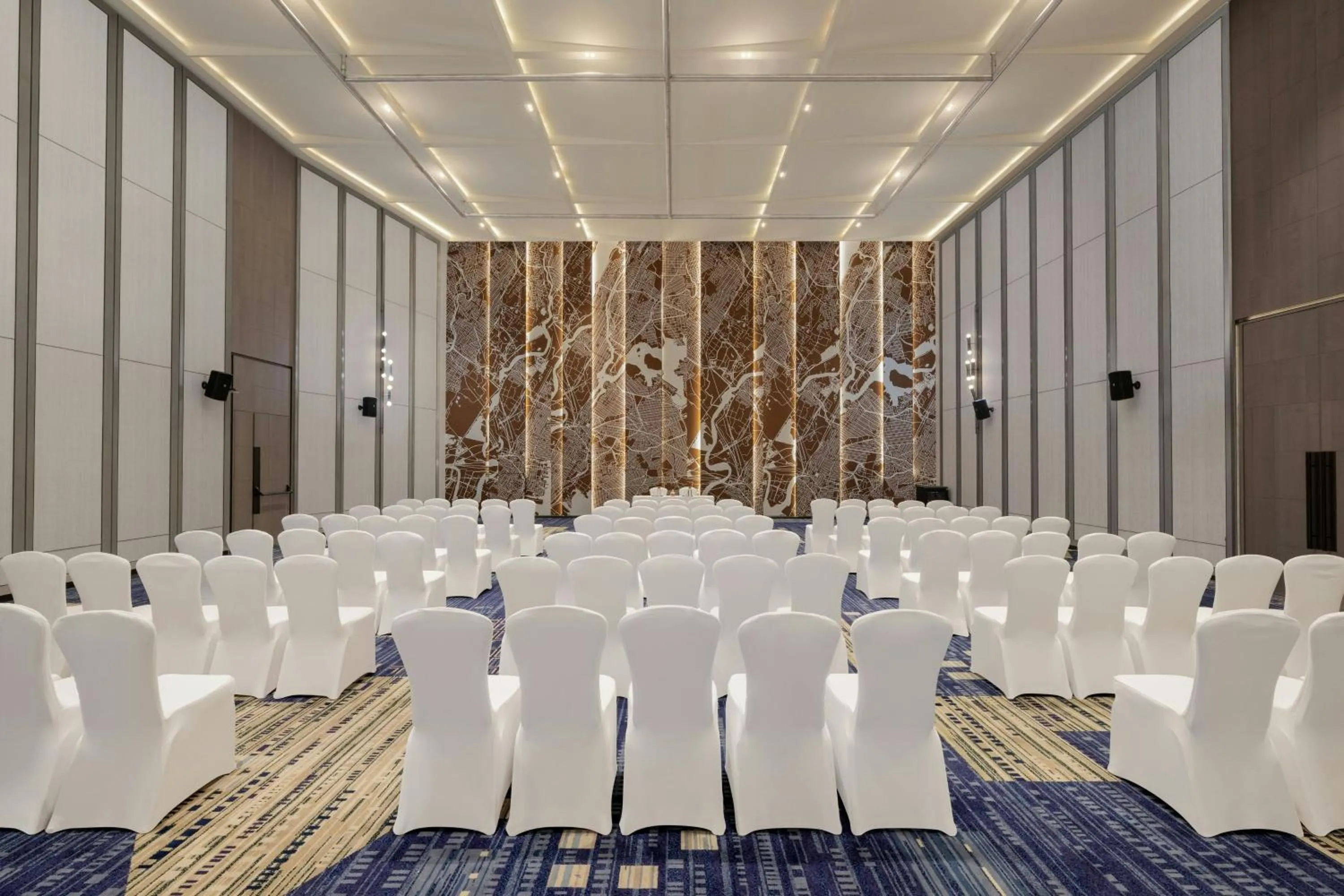 Meeting/conference room in Le Meridien Ahmedabad