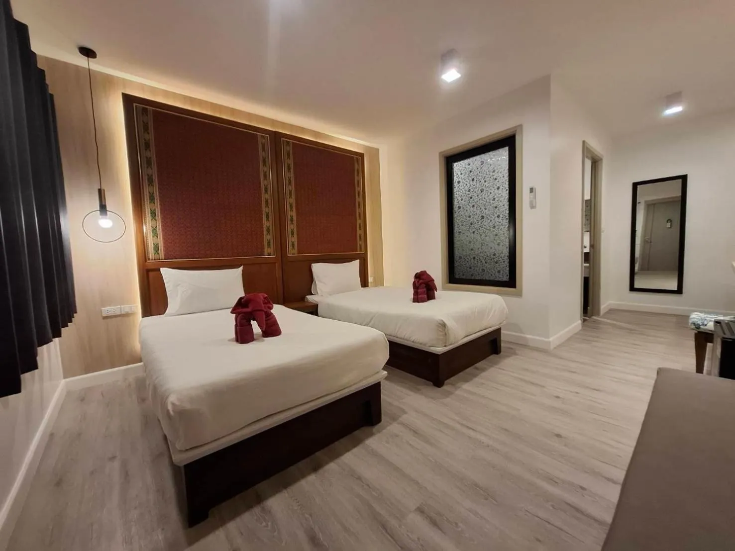 Bed in Phi Phi Arboreal Resort