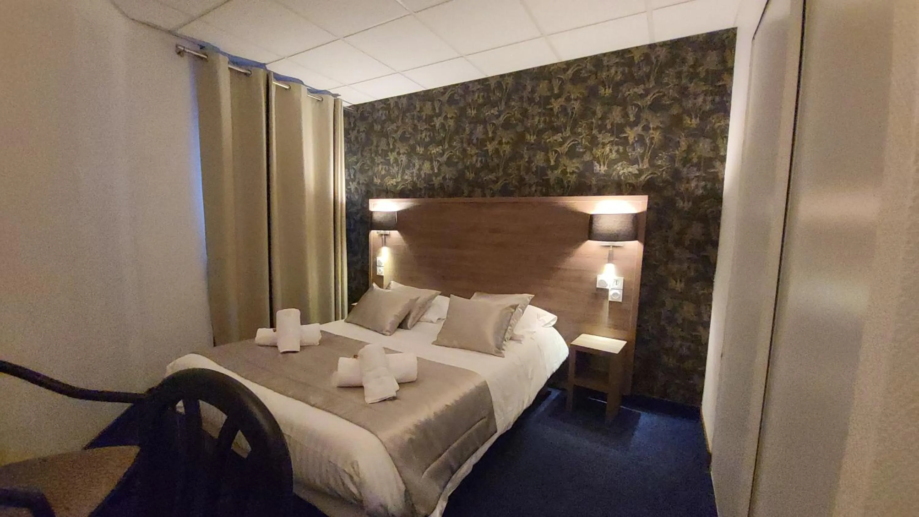 Bedroom, Bed in Le Patio De La Dordogne