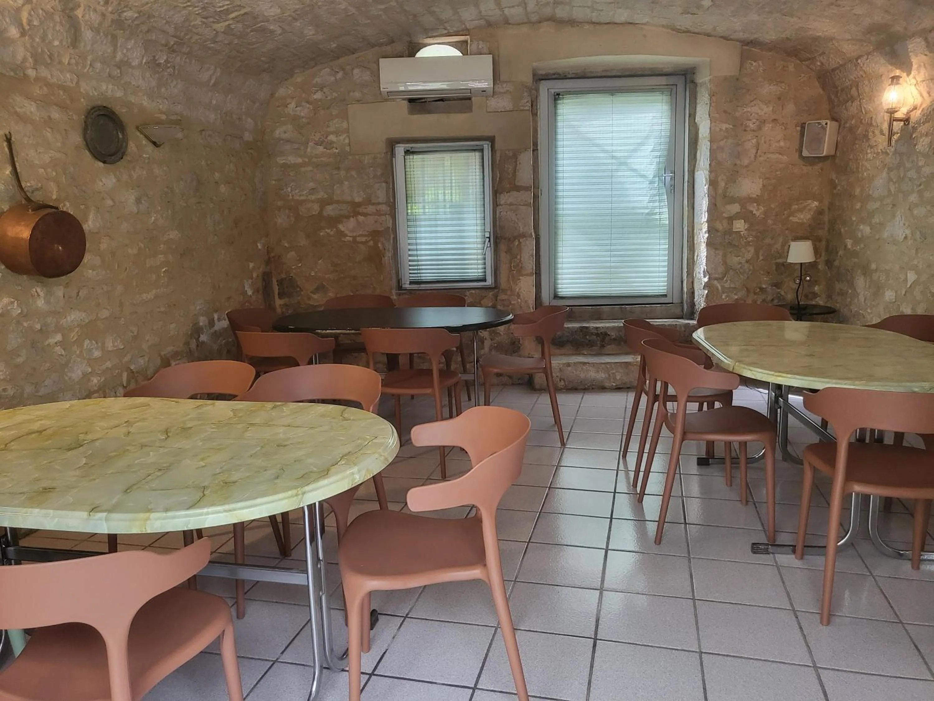 Restaurant/places to eat in Le Patio De La Dordogne