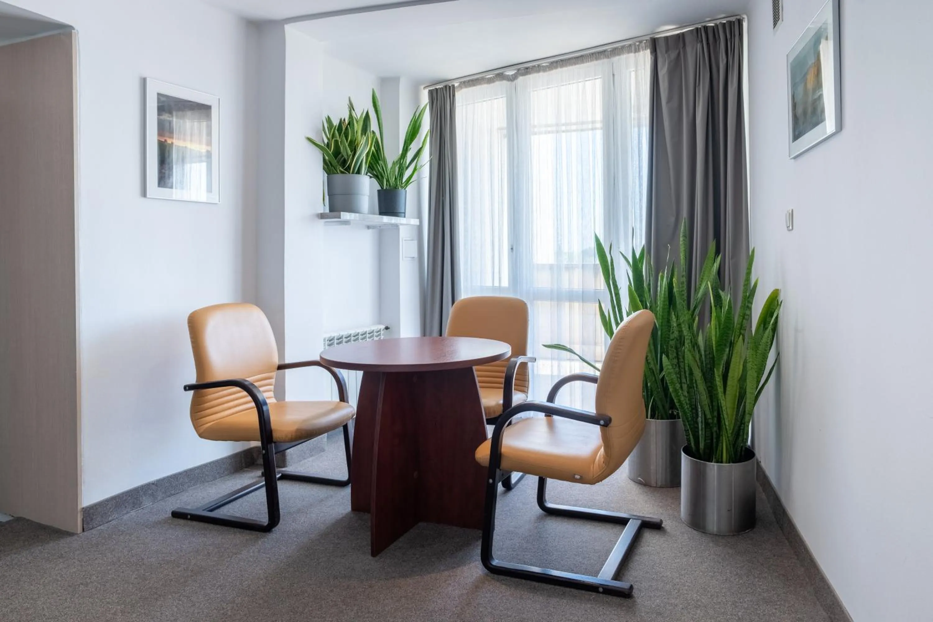 Seating area in Hotel Logos