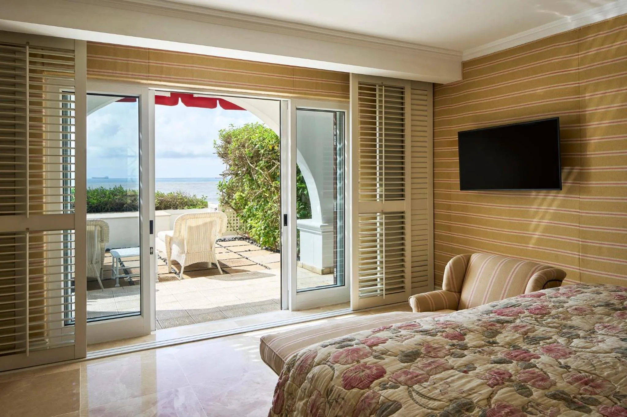 Bedroom, Bed in The Oyster Box