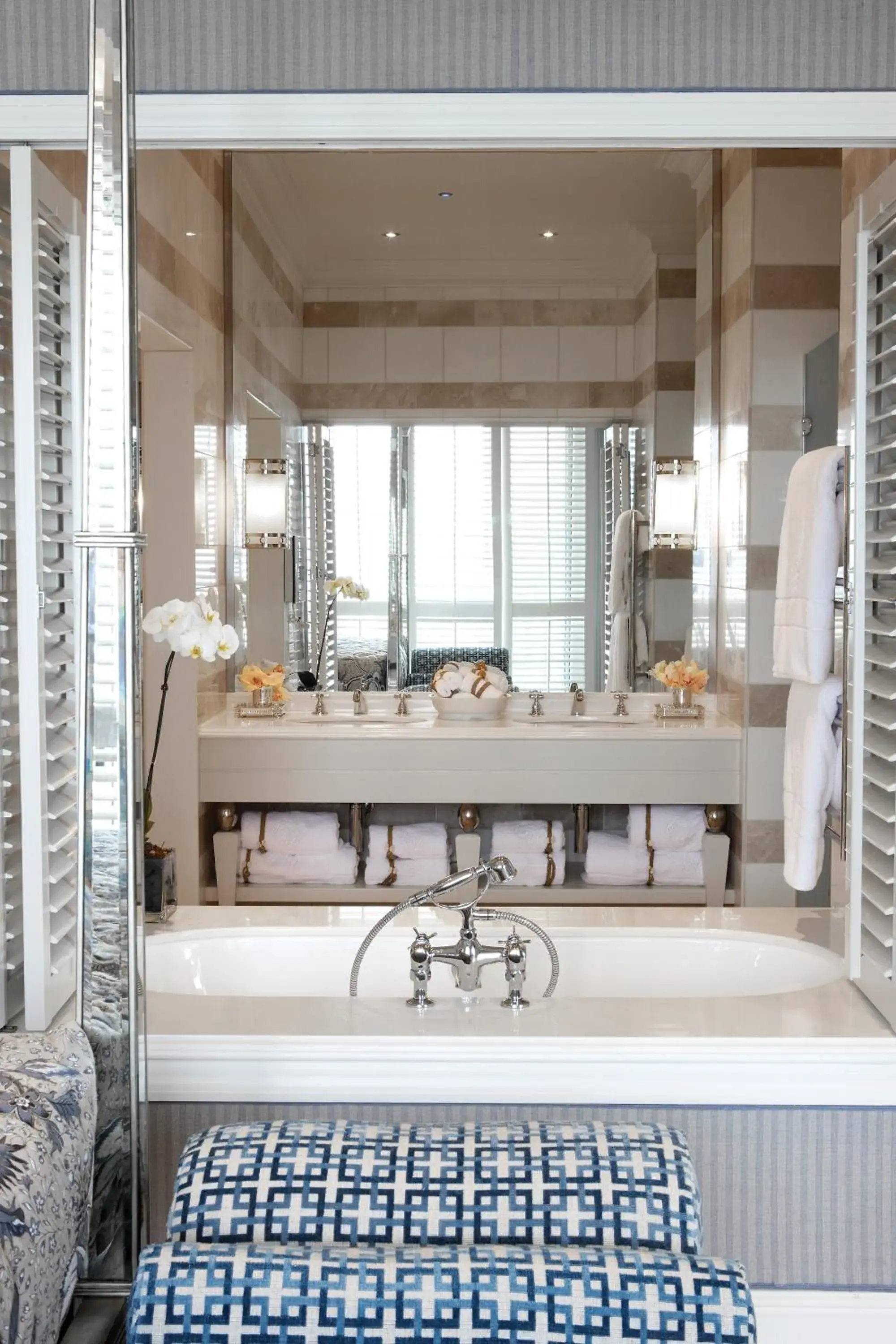 Sea Facing Luxury Suite in The Oyster Box Sea Facing Luxury Suite in The Oyster Box