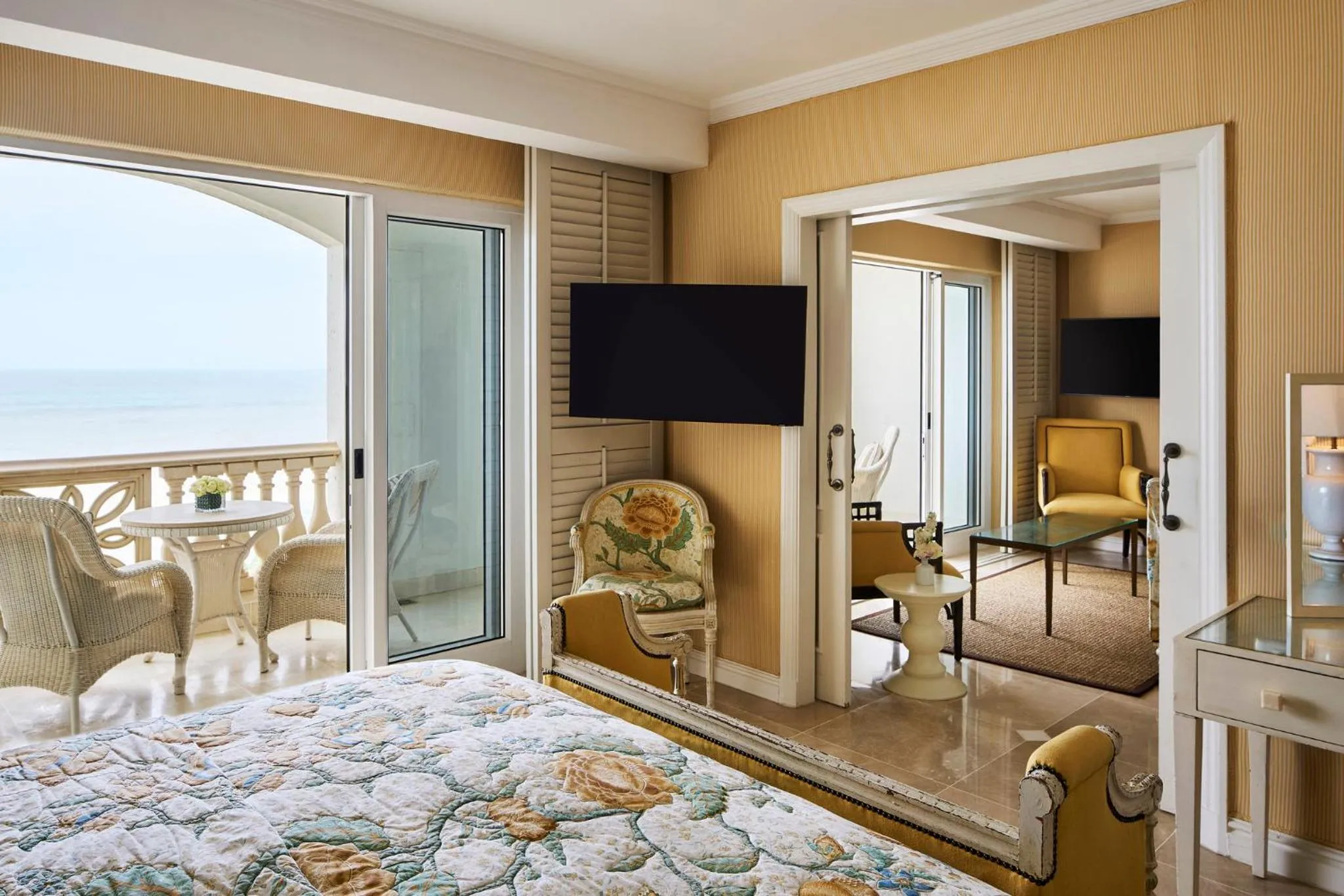 Bedroom, Bed in The Oyster Box