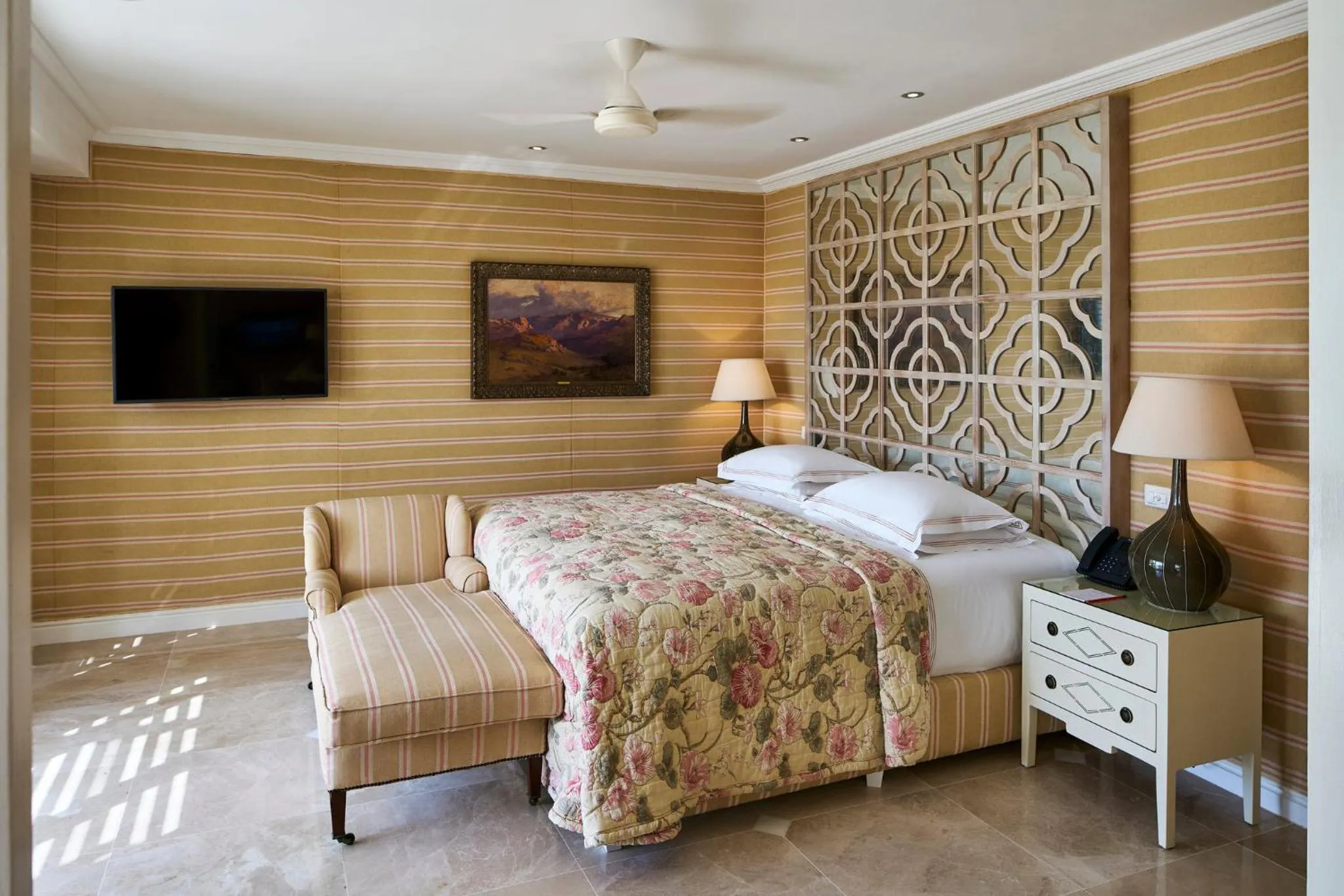 Bedroom, Bed in The Oyster Box