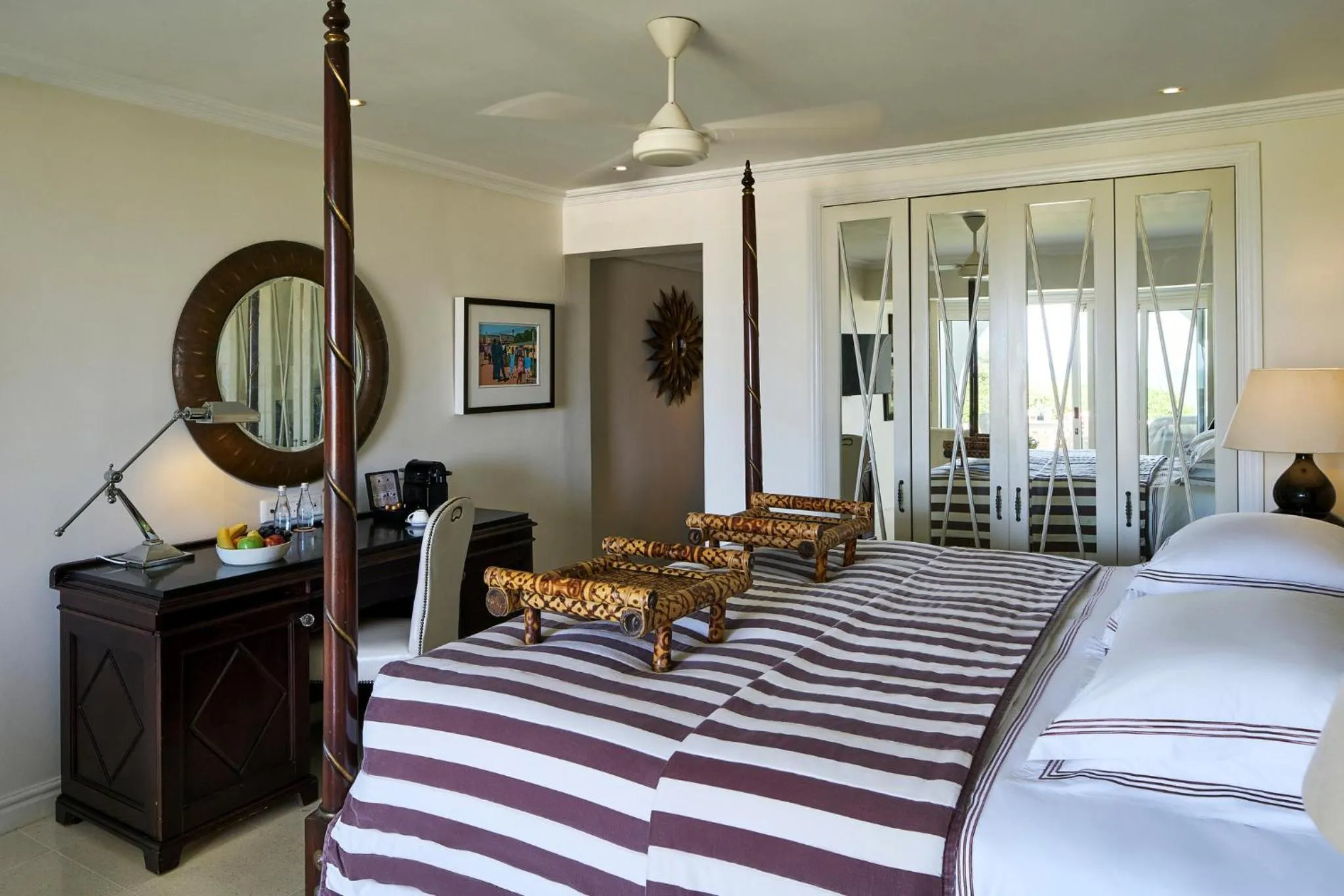 Photo of the whole room, Bed in The Oyster Box