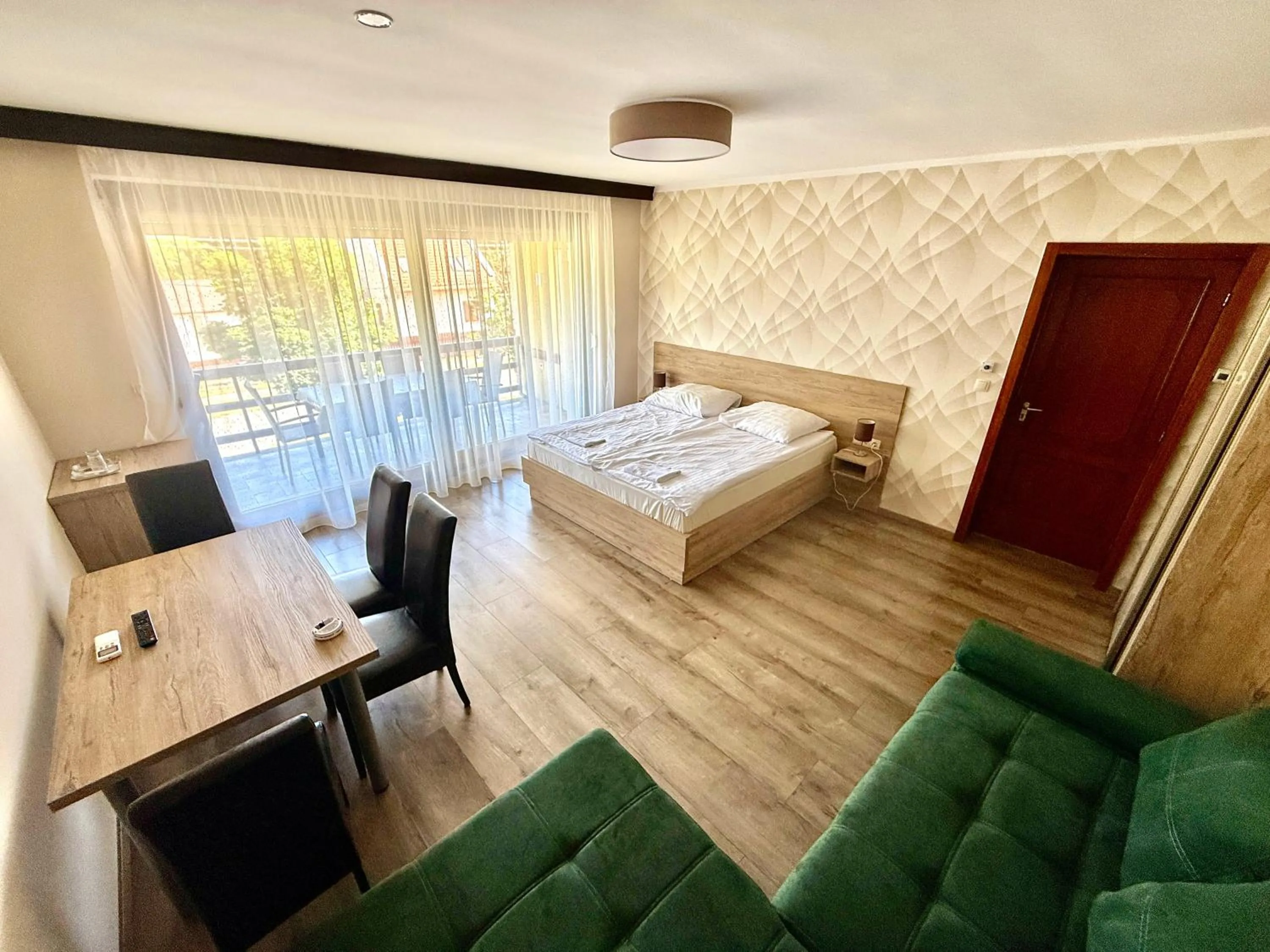 Photo of the whole room, Bed in See Vendégház - Siófok