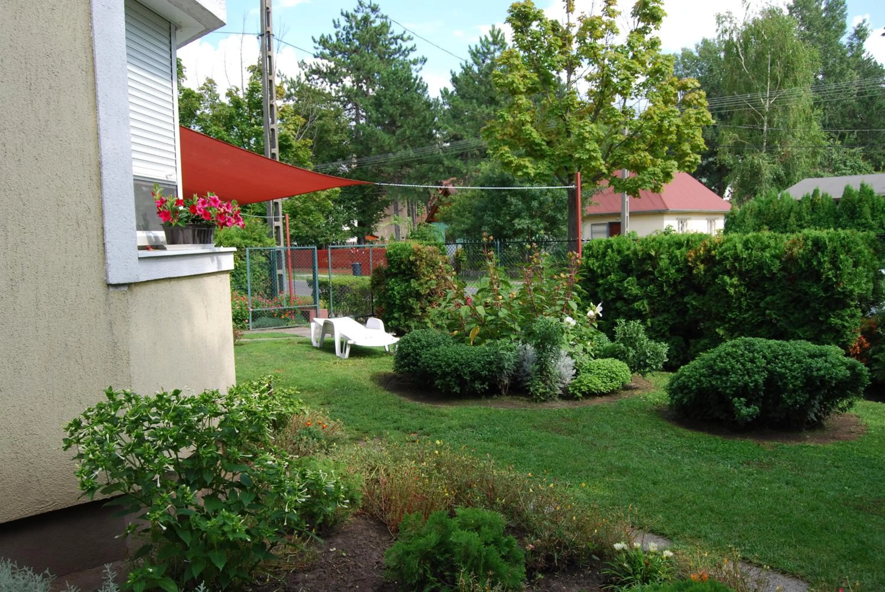 Garden in See Vendégház - Siófok