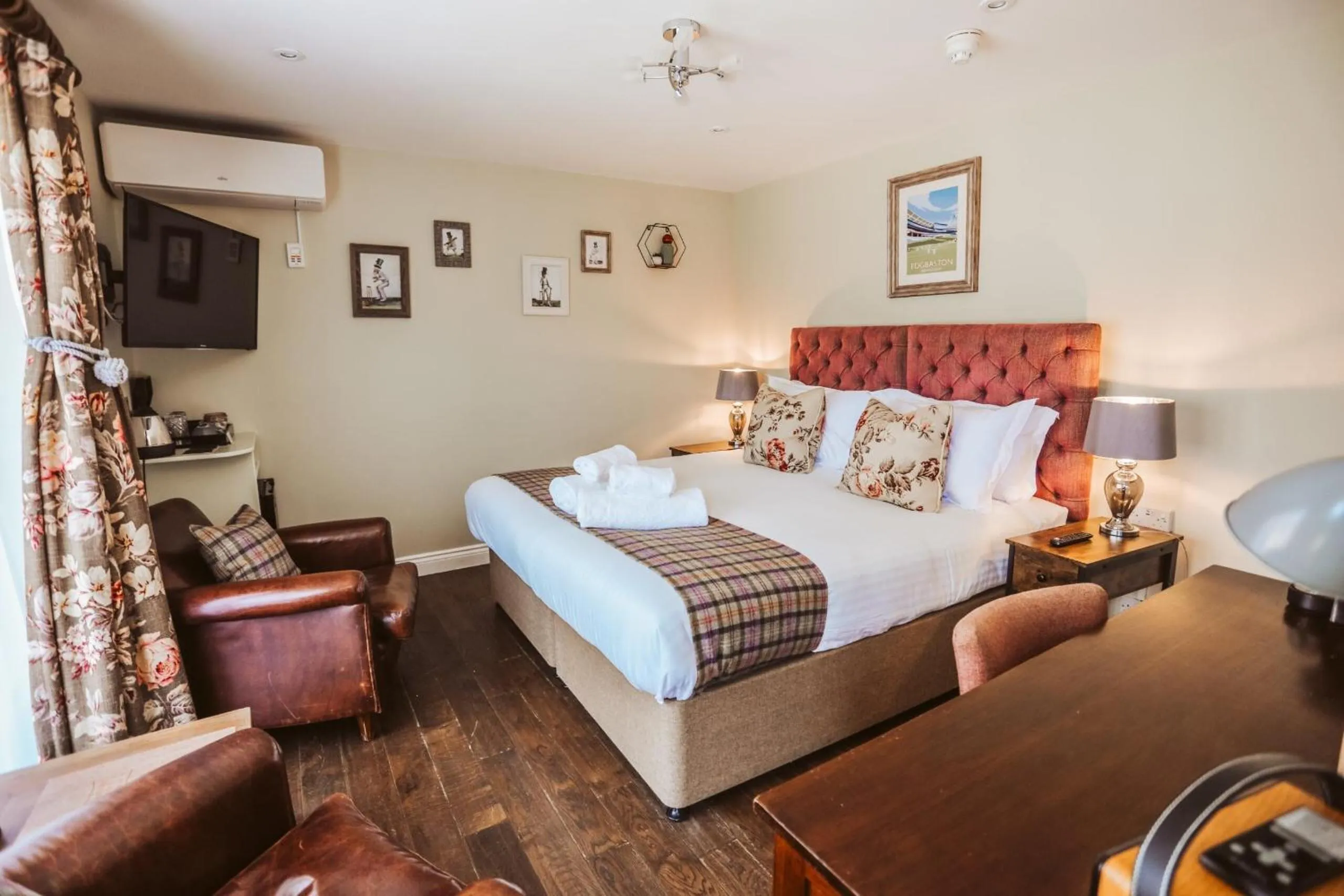 Bedroom, Bed in The Thomas Lord